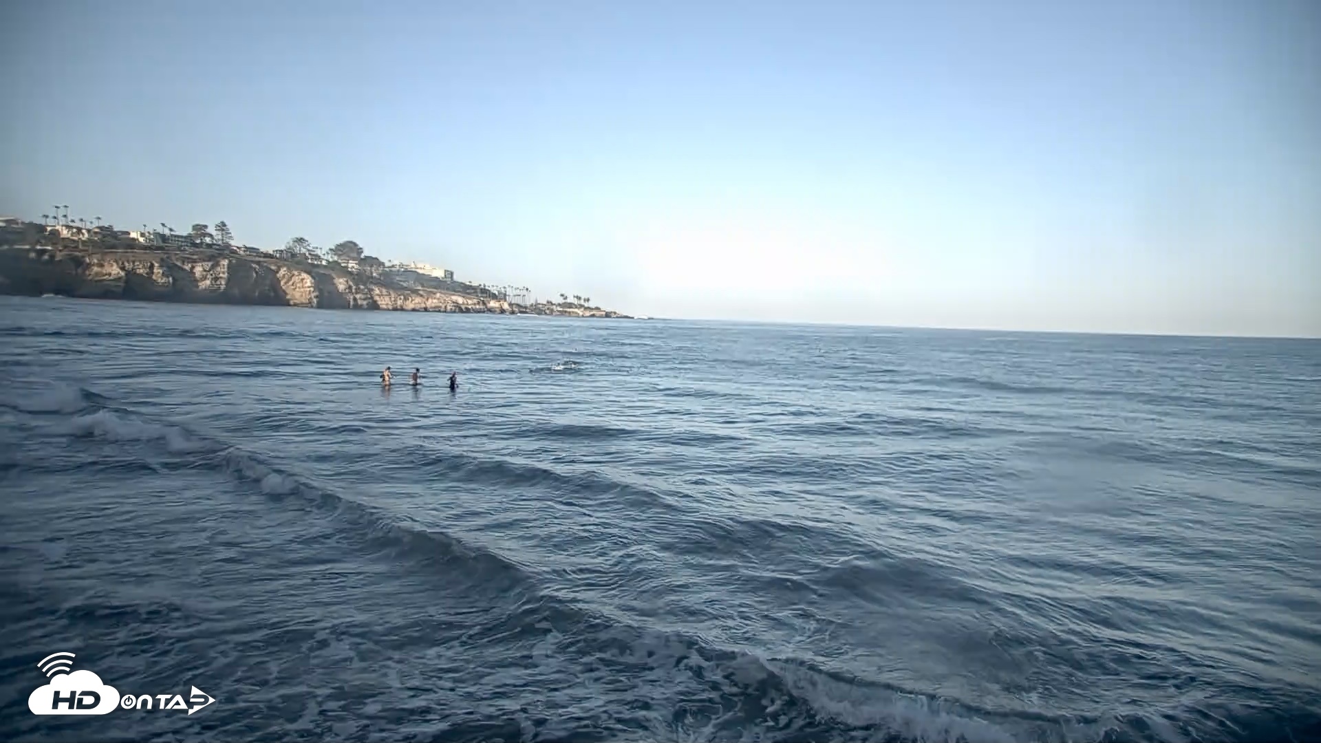 Snapshot of La Jolla Shores Live Surf Cam taken Oct 19, 2026, 7:50am PDT