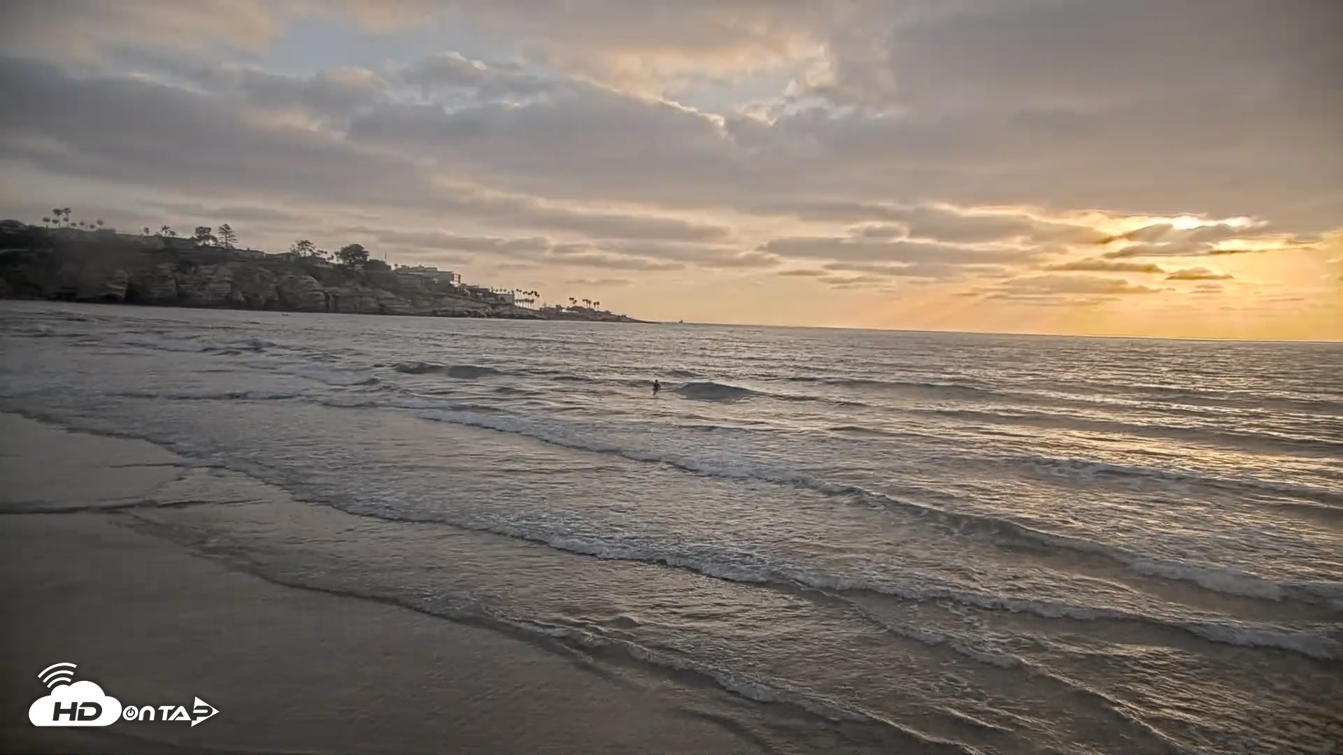 Snapshot of La Jolla Shores Live Surf Cam taken May 22, 2026, 7:09pm PDT