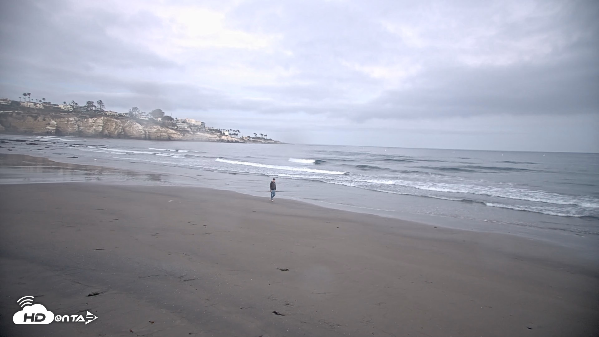 Snapshot of La Jolla Shores Live Surf Cam taken Aug 17, 2026, 6:03am PDT
