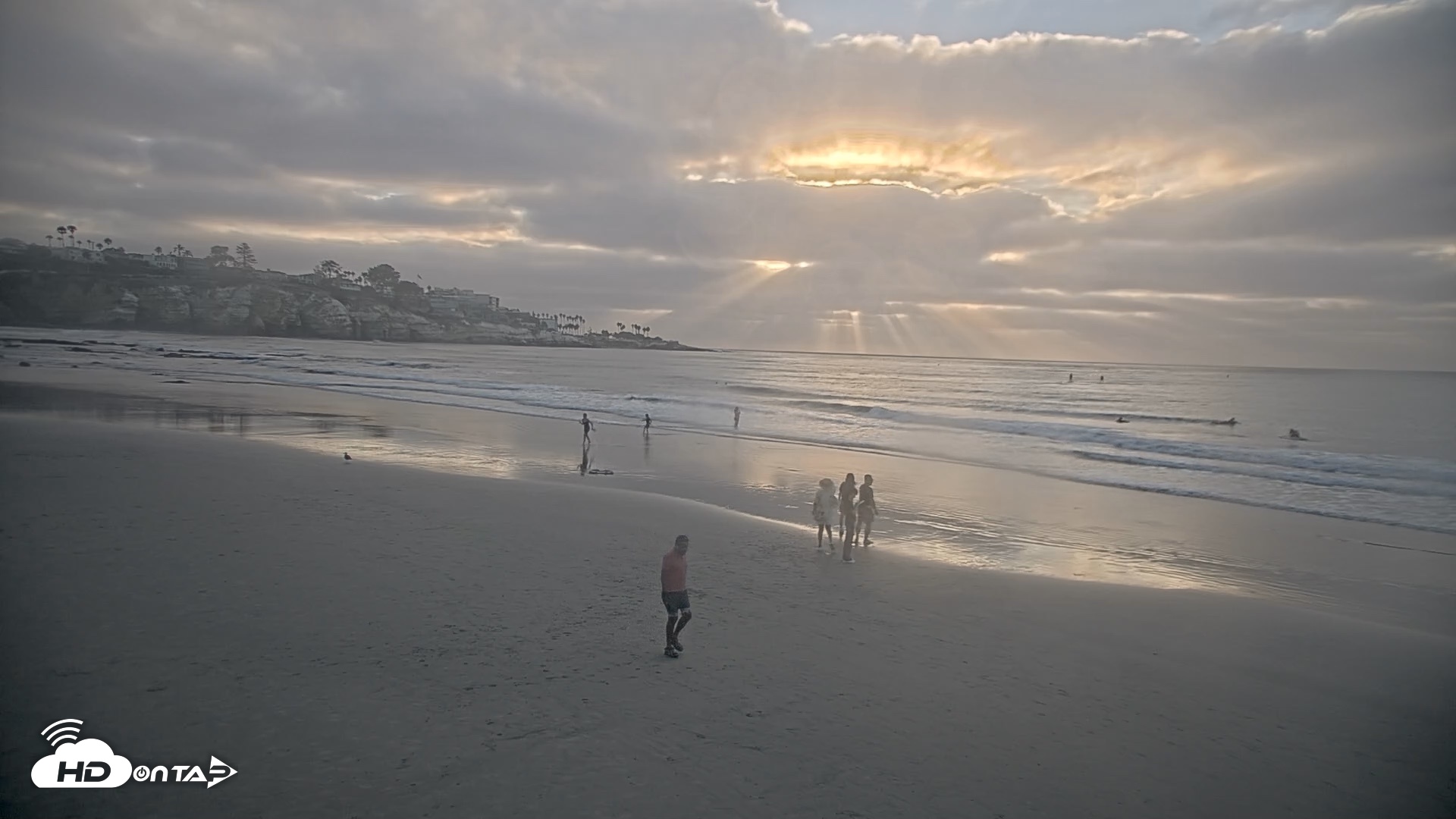 Snapshot of La Jolla Shores Live Surf Cam taken Sep 14, 2026, 6:25pm PDT