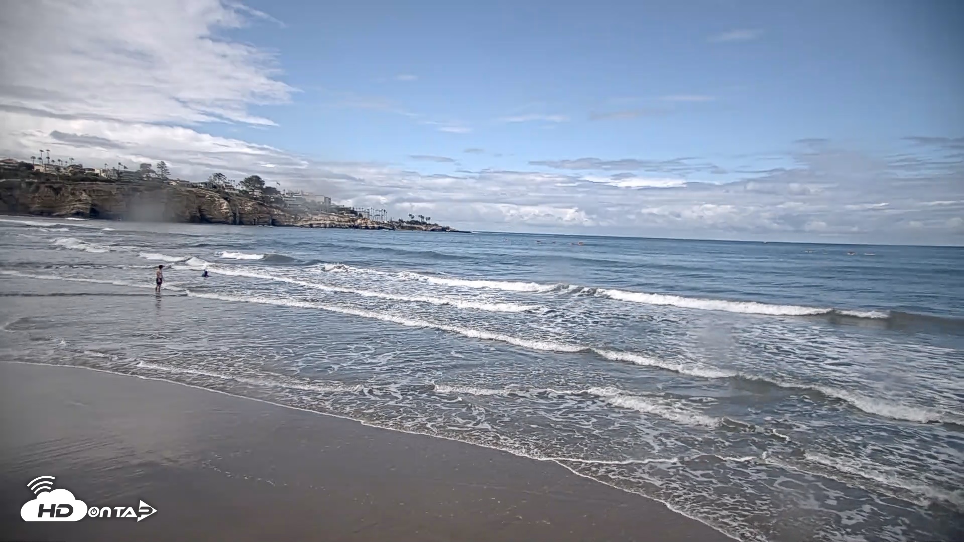 Snapshot of La Jolla Shores Live Surf Cam taken Oct 23, 2026, 11:33am PDT