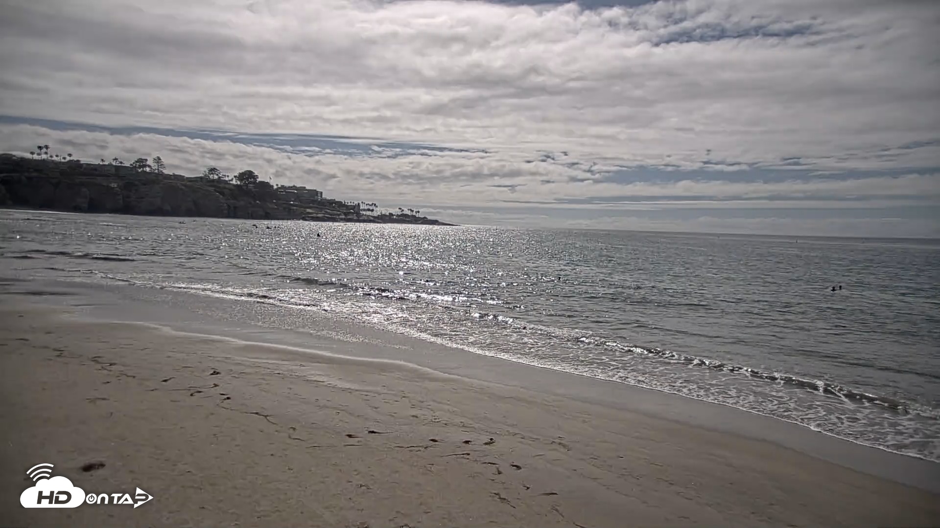 Snapshot of La Jolla Shores Live Surf Cam taken Apr 21, 2026, 4:02pm PDT