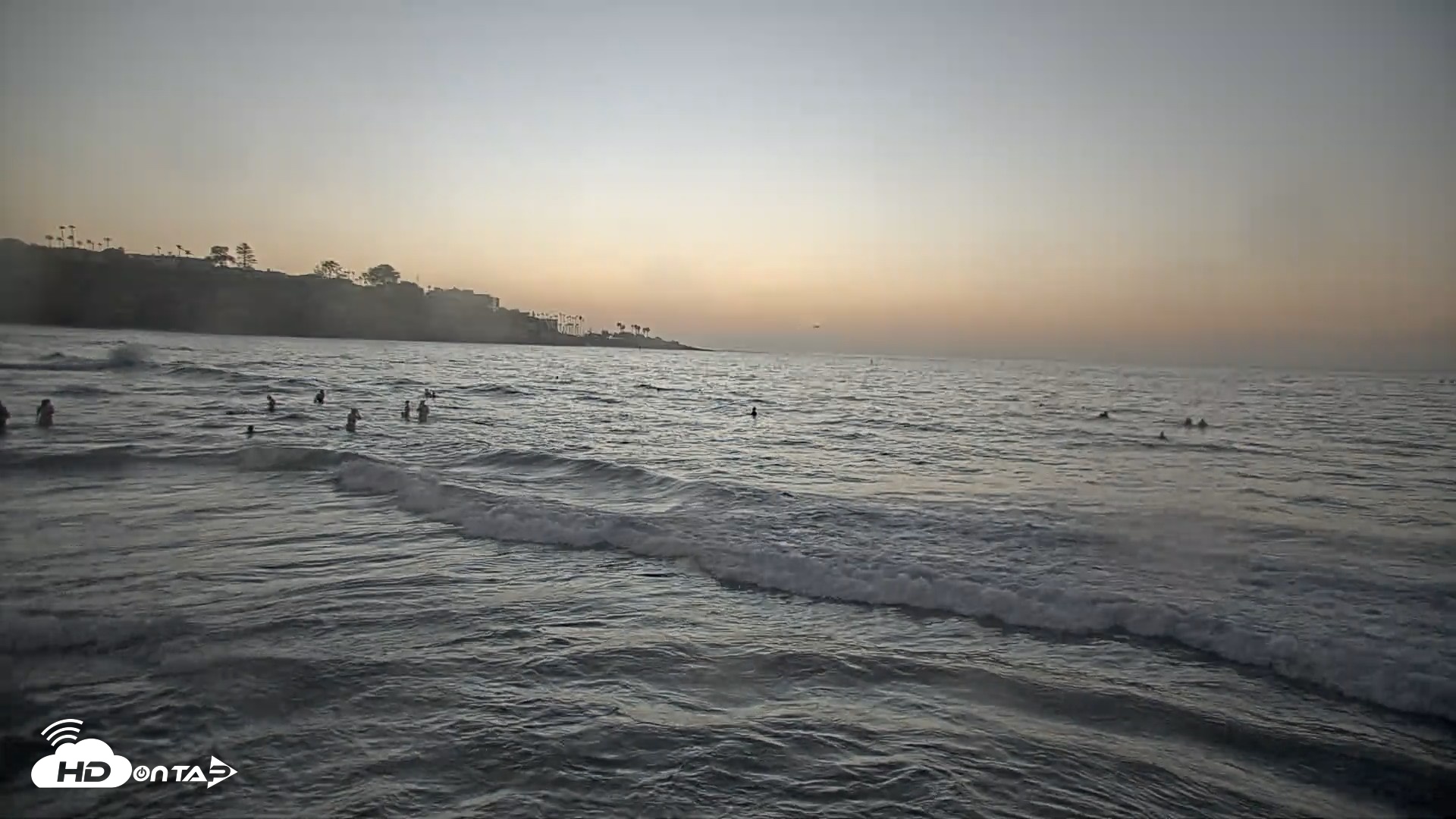 Snapshot of La Jolla Shores Live Surf Cam taken Oct 19, 2026, 6:19pm PDT