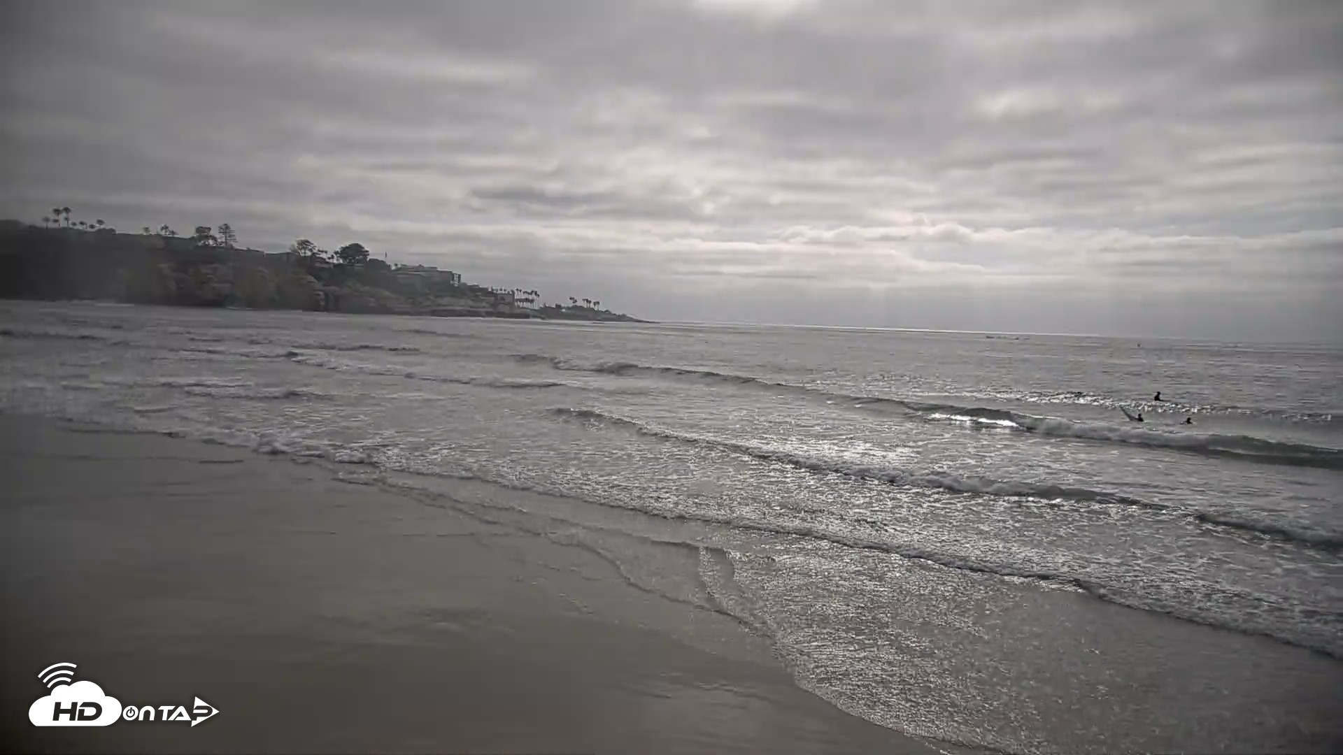 Snapshot of La Jolla Shores Live Surf Cam taken Jun 5, 2026, 5:11pm PDT