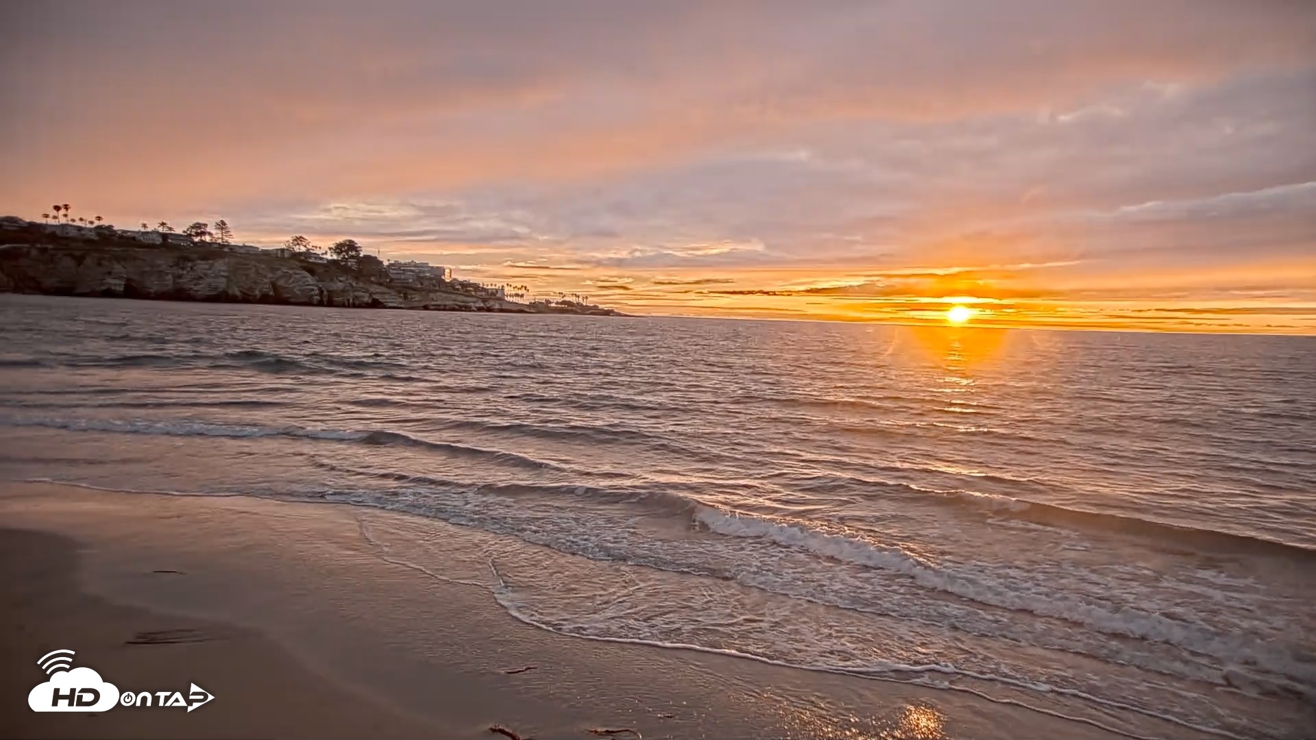 Snapshot of La Jolla Shores Live Surf Cam taken Apr 12, 2026, 7:13pm PDT