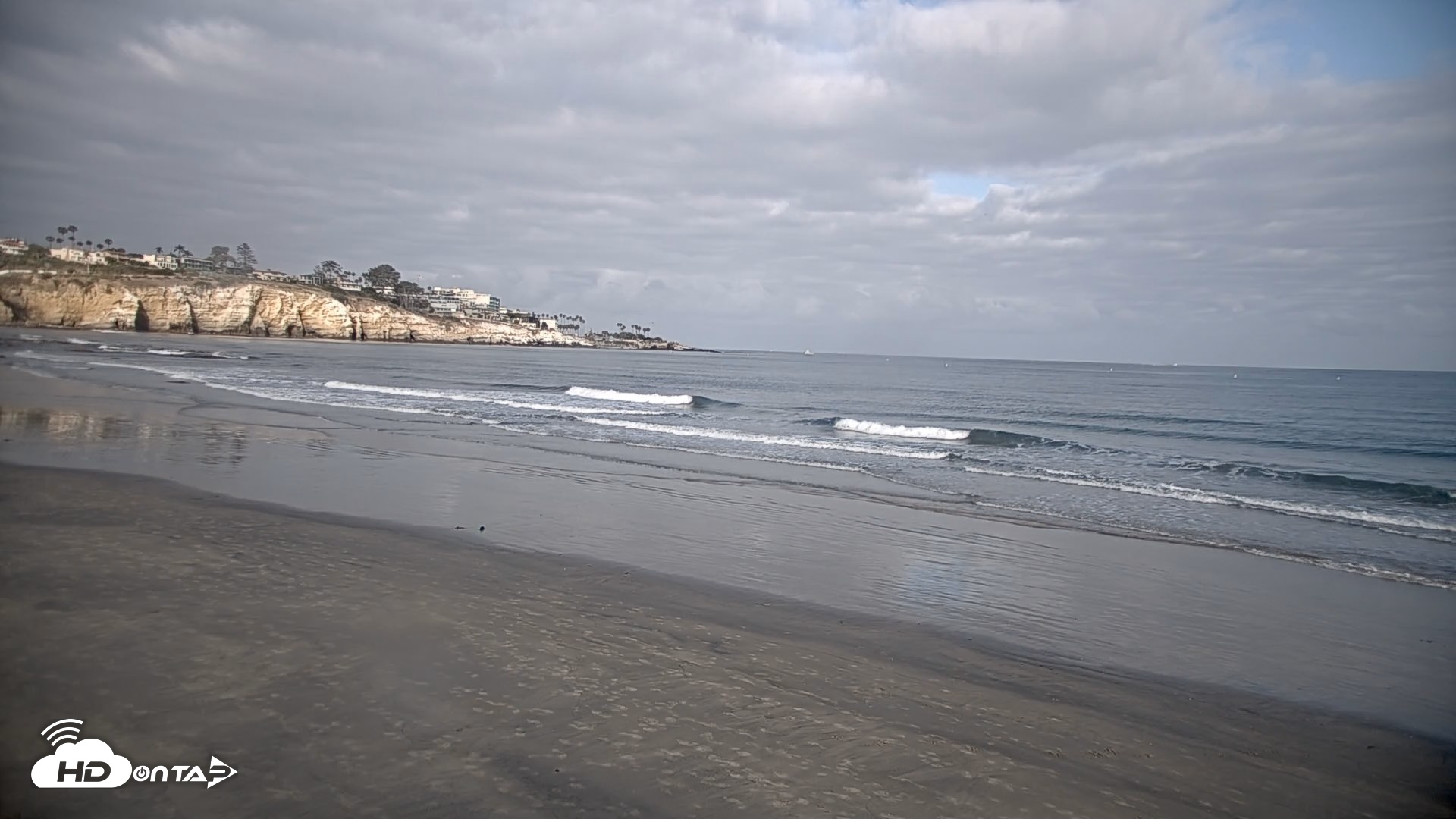 Snapshot of La Jolla Shores Live Surf Cam taken Jun 29, 2026, 7:42am PDT