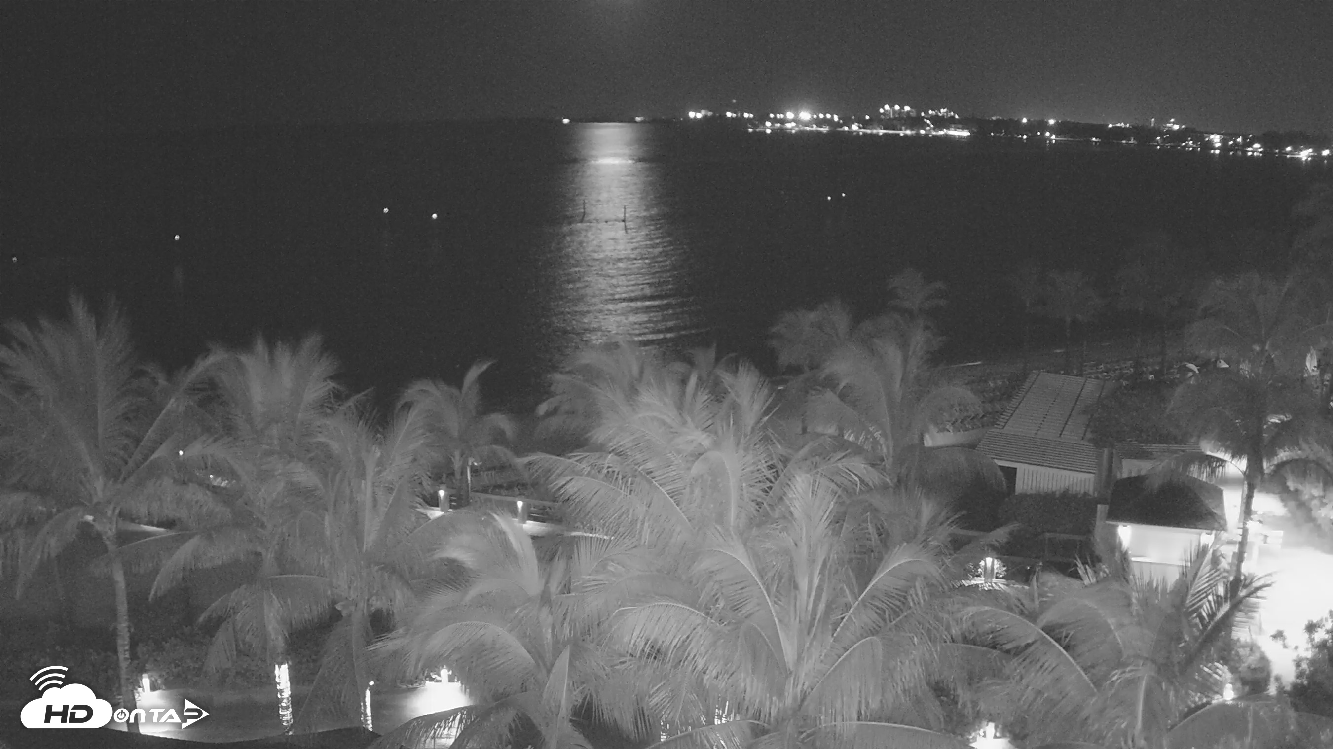 Snapshot of Baha Mar Resort - Nassau Bahamas Live Webcam taken Oct 4, 2026, 1:37am EDT