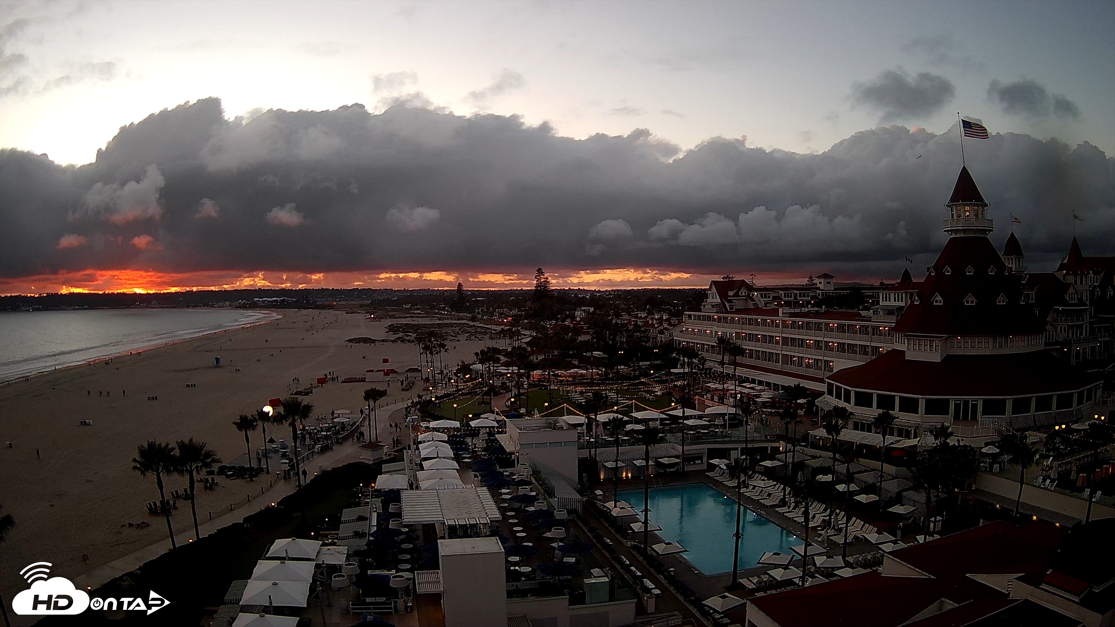 Snapshot of Hotel Del Coronado 4K Fixed Live Cam taken Apr 21, 2026, 7:24pm PDT
