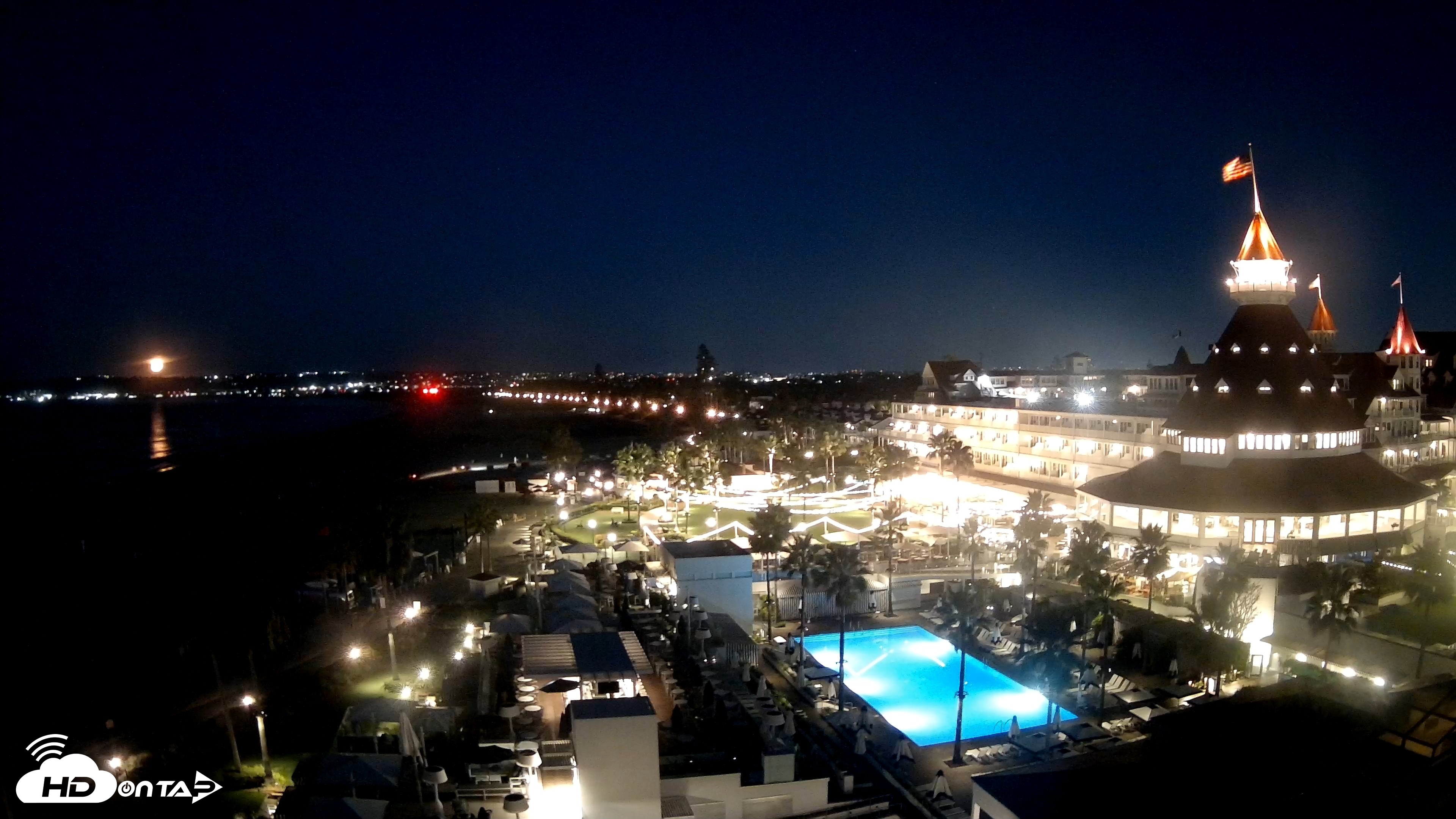 Snapshot of Hotel Del Coronado 4K Fixed Live Cam taken Oct 25, 2026, 6:20am PDT