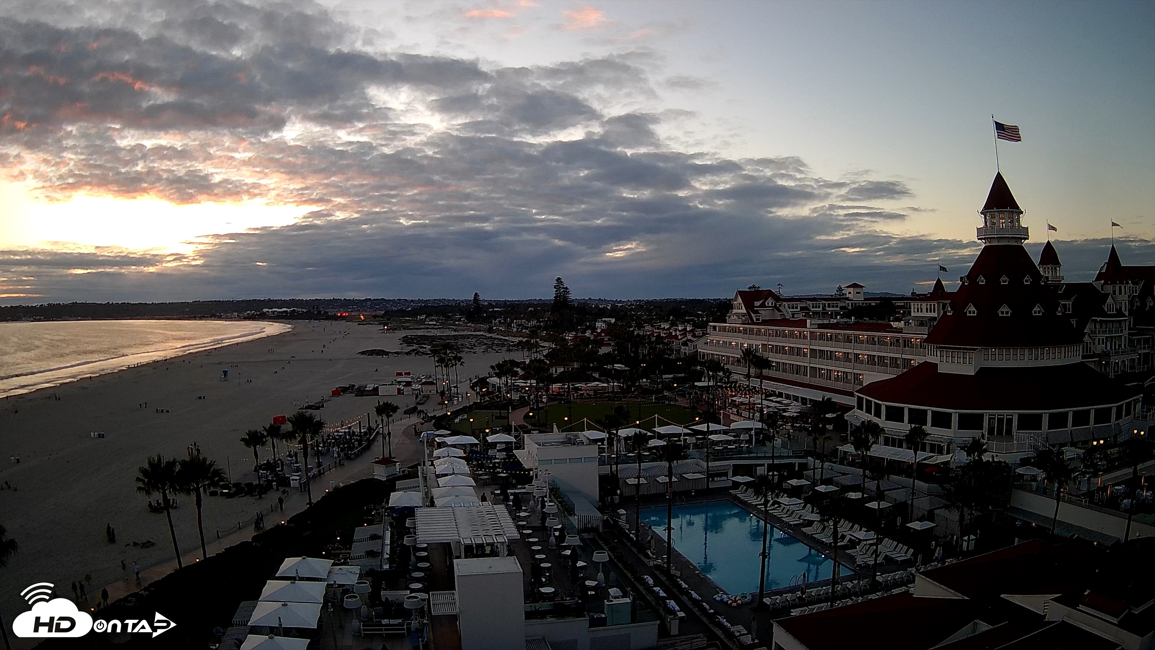 Snapshot of Hotel Del Coronado 4K Fixed Live Cam taken May 4, 2026, 7:27pm PDT