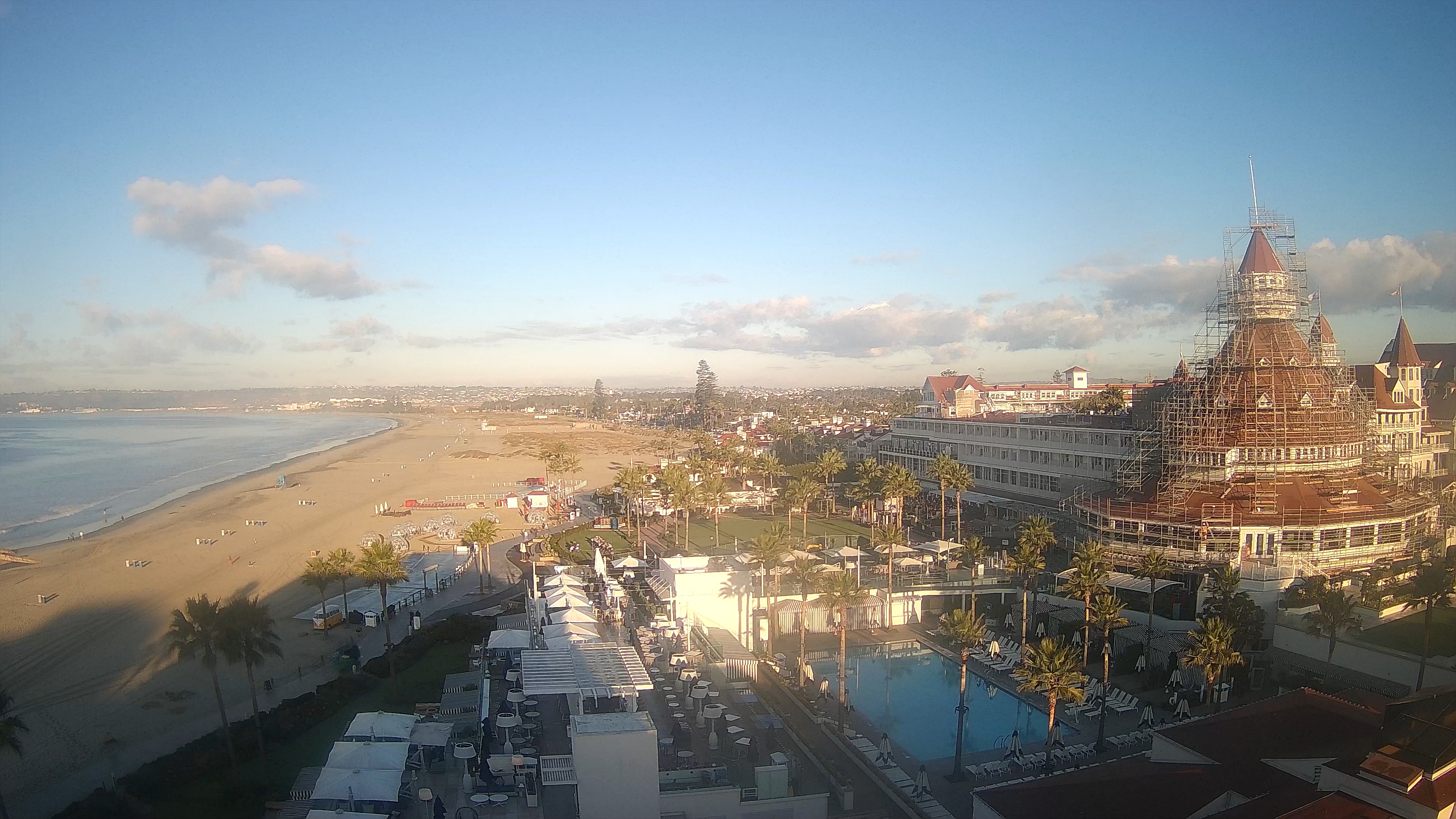 Snapshot of Hotel Del Coronado 4K Fixed Live Cam taken Jan 17, 2025, 7:45am PST