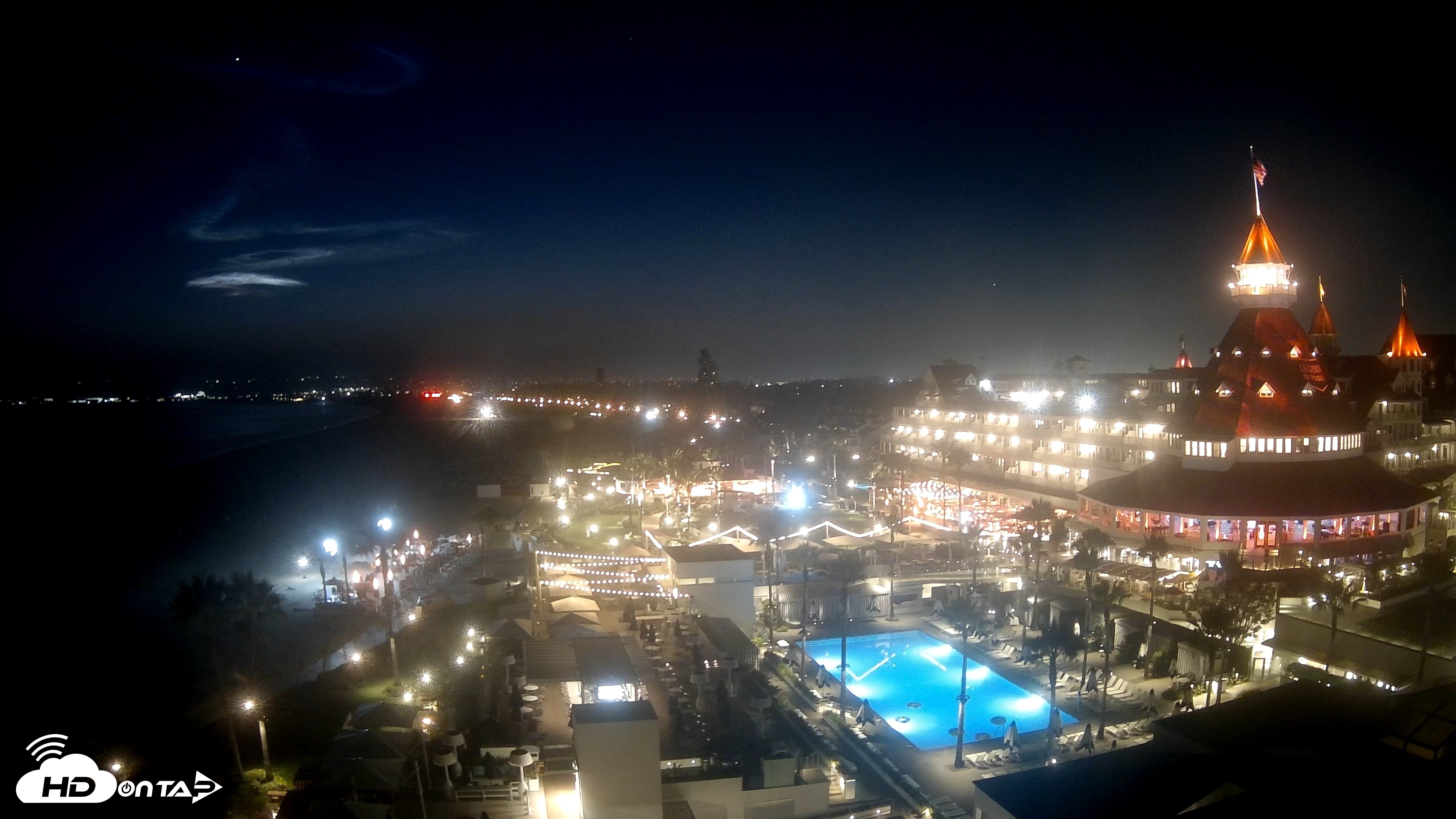 Snapshot of Hotel Del Coronado 4K Fixed Live Cam taken May 19, 2026, 8:35pm PDT