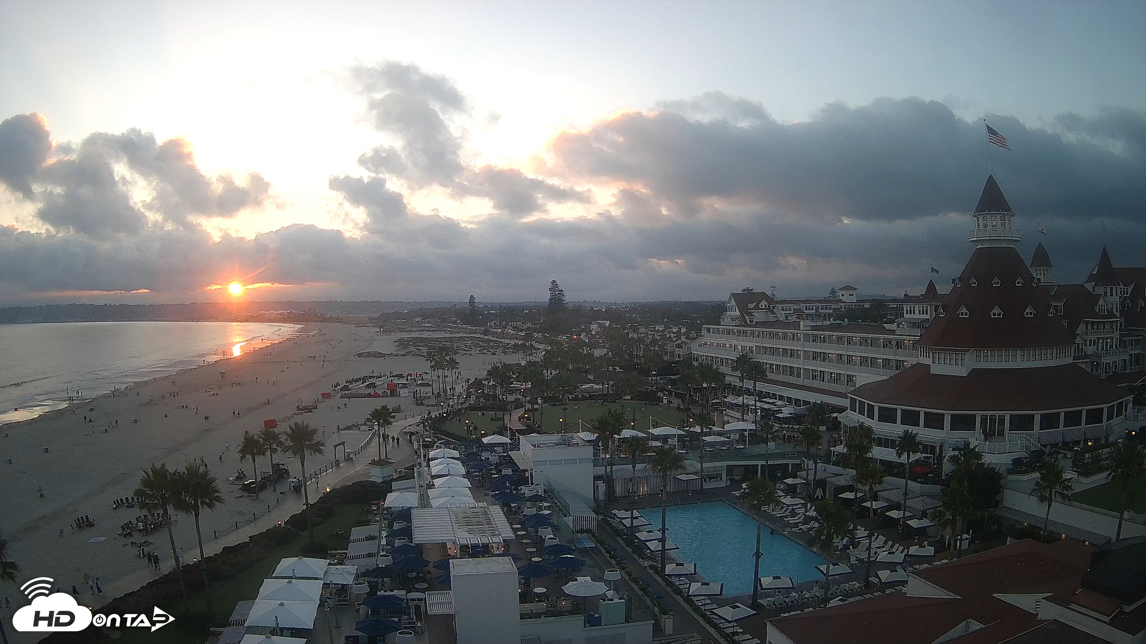 Snapshot of Hotel Del Coronado 4K Fixed Live Cam taken Jul 21, 2025, 7:42pm PDT