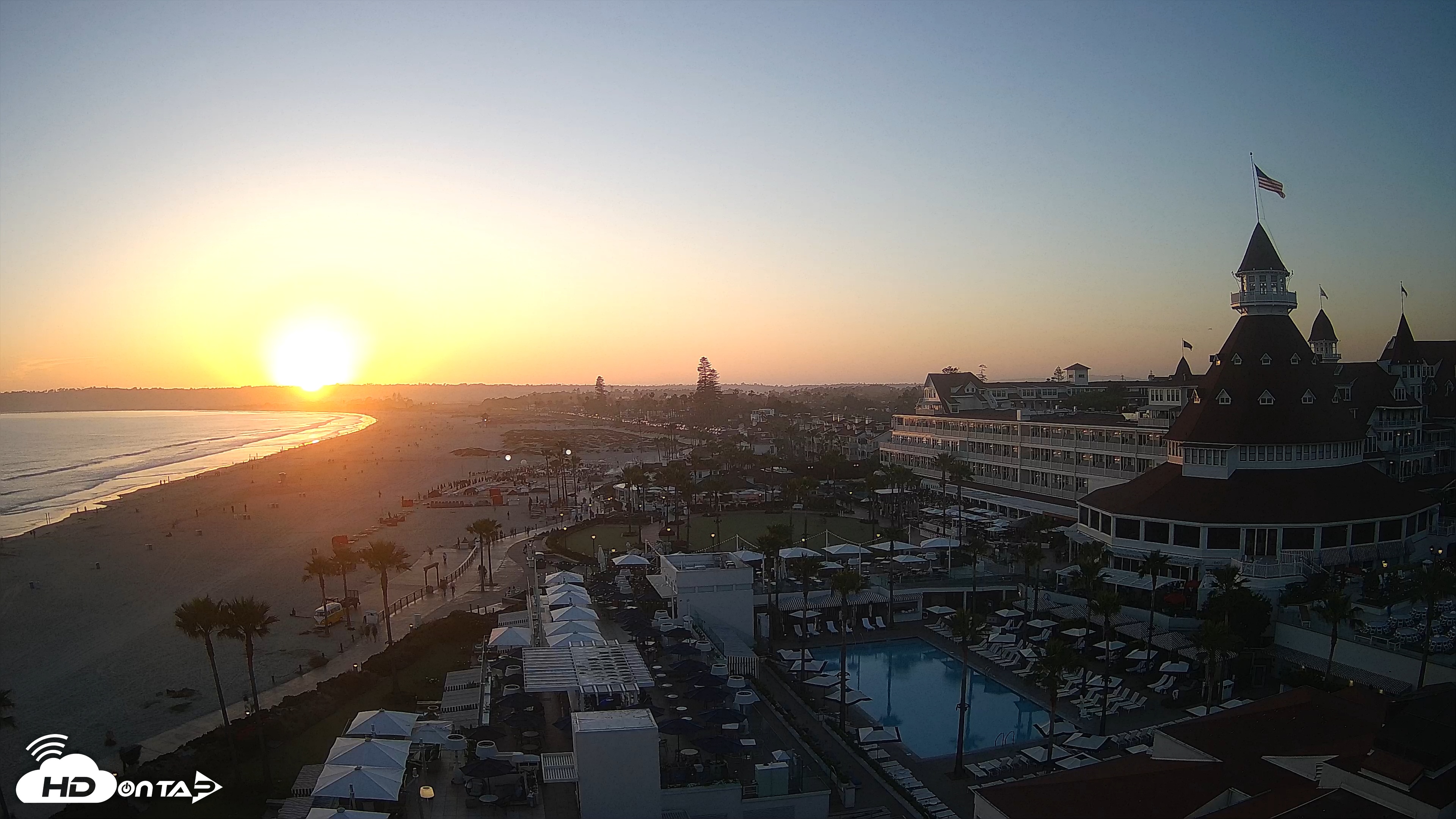 Snapshot of Hotel Del Coronado 4K Fixed Live Cam taken May 20, 2025, 7:37pm PDT
