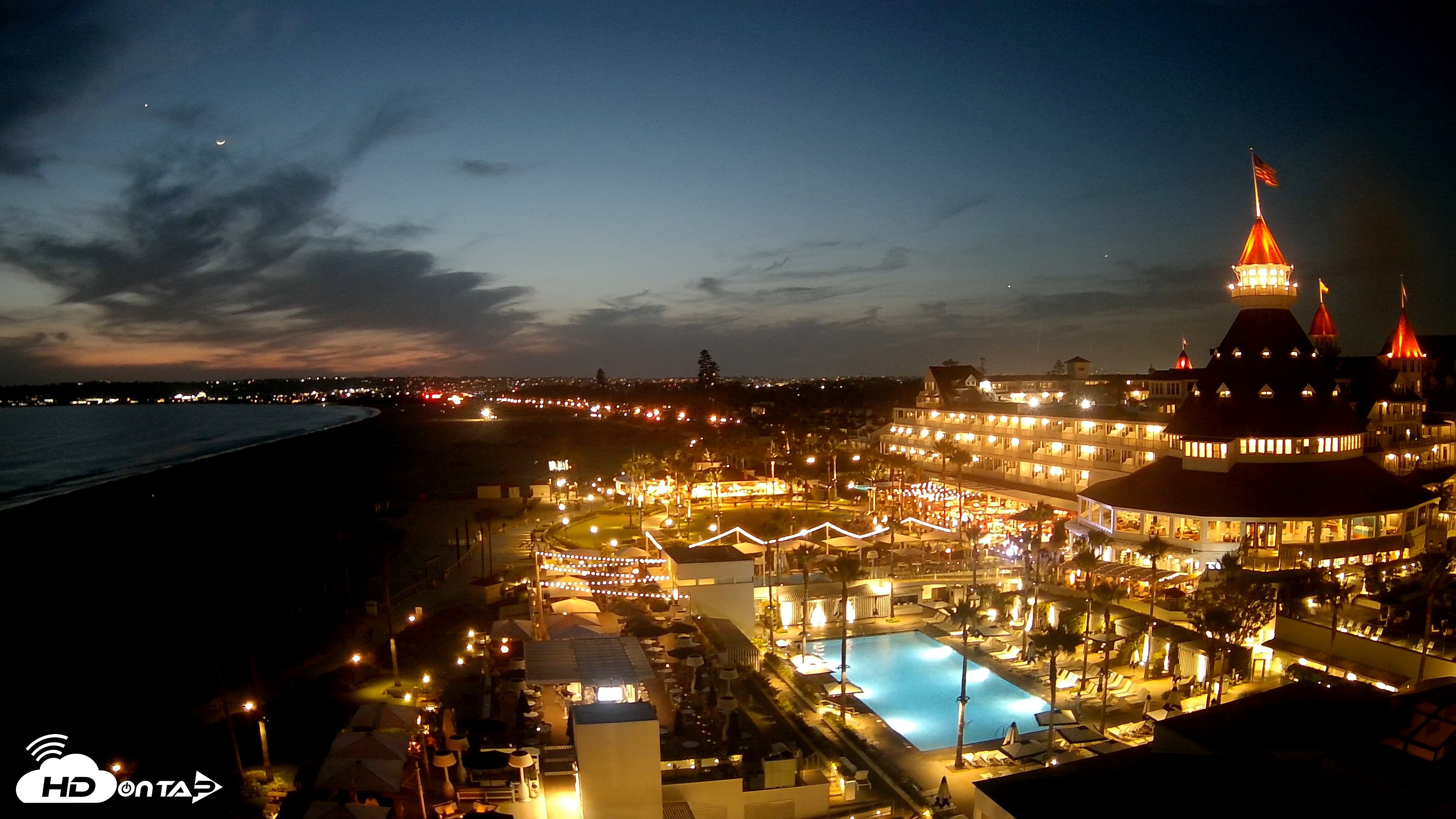 Snapshot of Hotel Del Coronado 4K Fixed Live Cam taken Apr 18, 2026, 7:55pm PDT