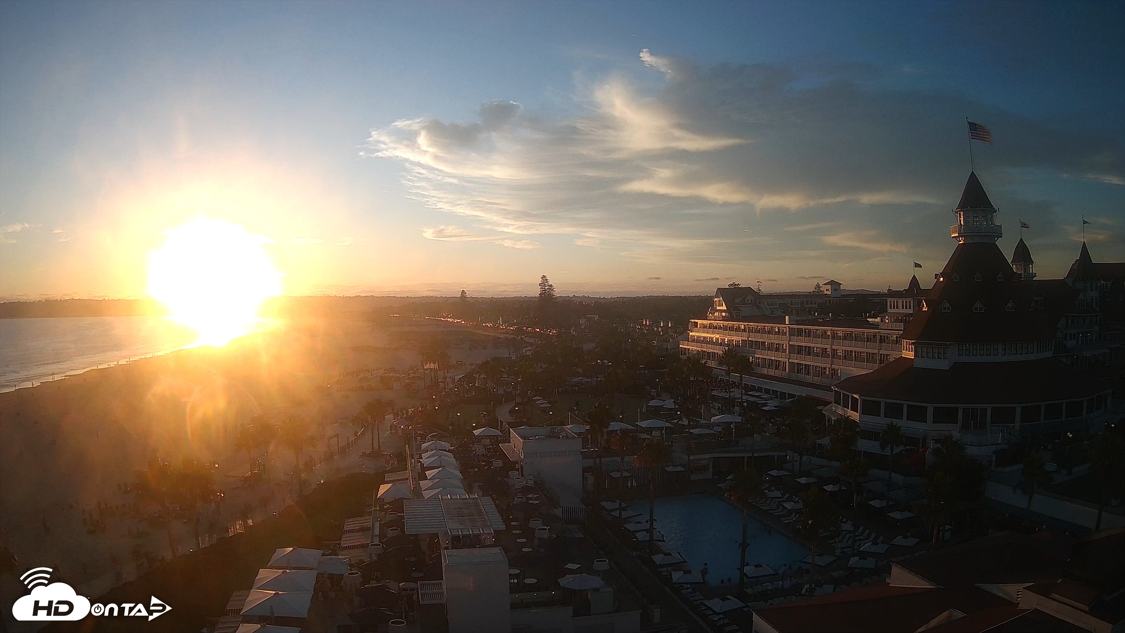 Snapshot of Hotel Del Coronado 4K Fixed Live Cam taken Jul 26, 2025, 7:40pm PDT