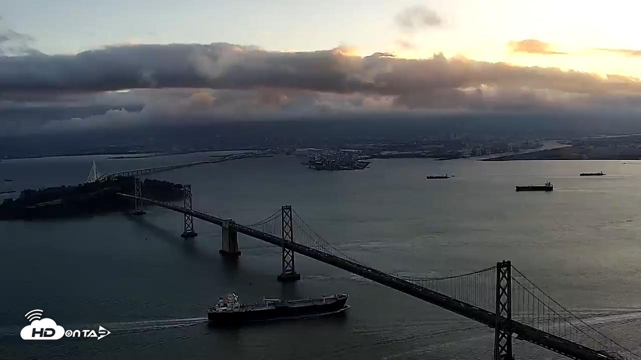 Snapshot of San Francisco Oakland Bay Bridge Live Webcam taken Nov 18, 2025, 7:31am PST