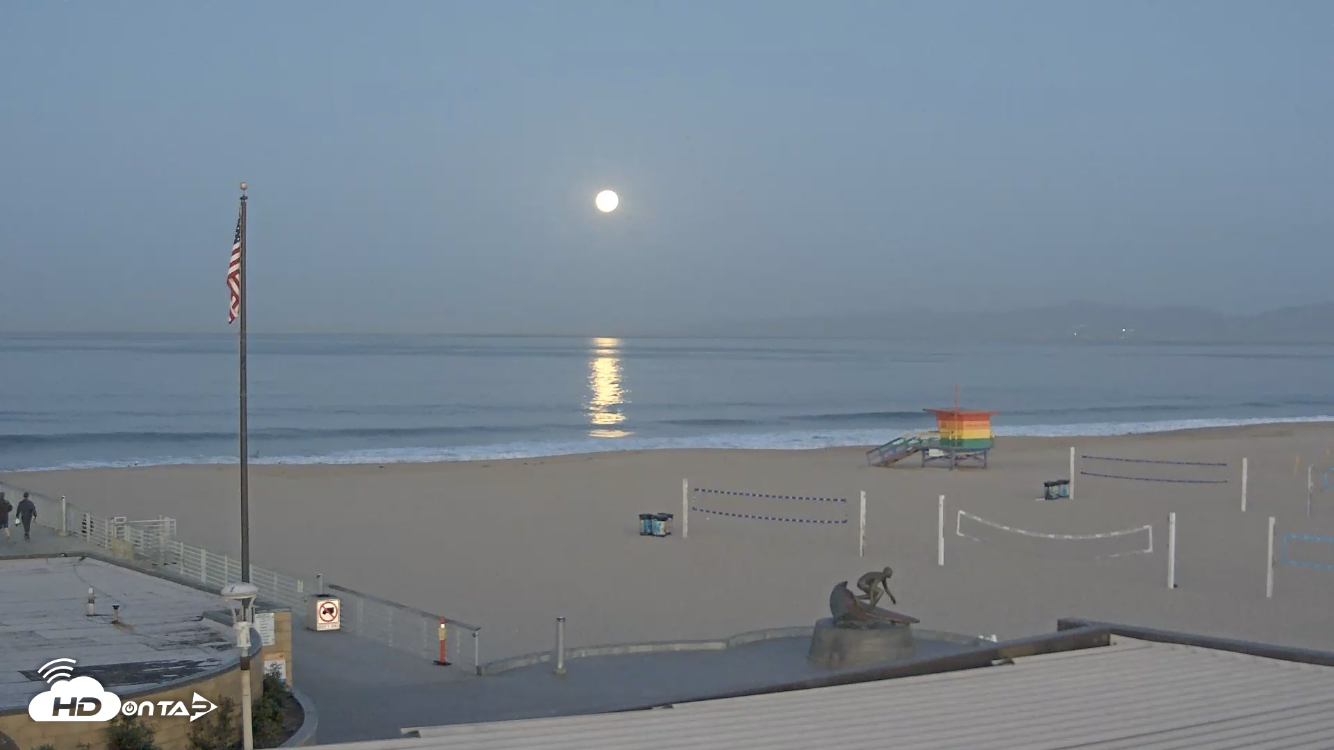 Snapshot of Hermosa Beach Pier North Live Webcam taken Feb 1, 2026, 6:29am PST