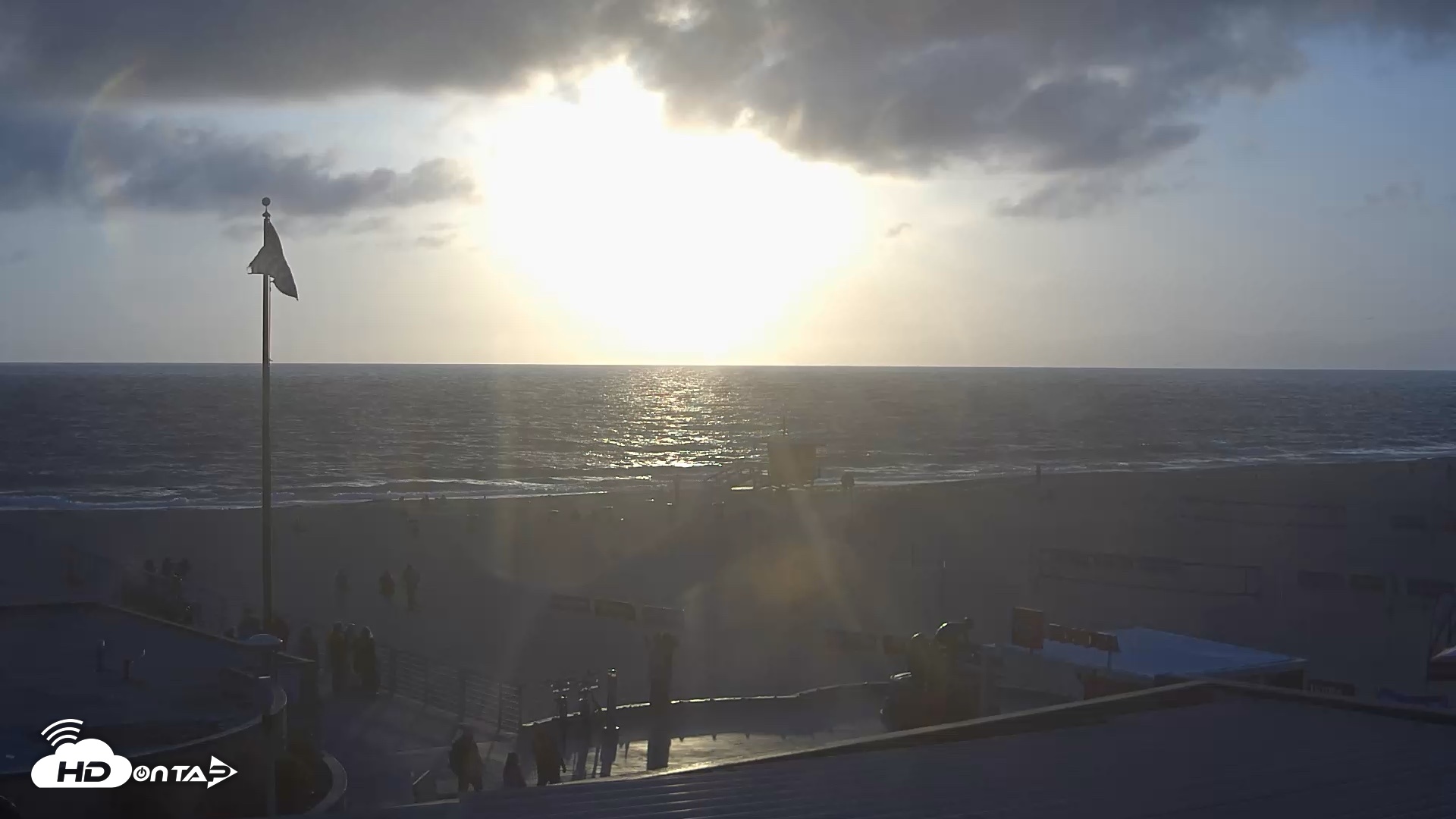 Snapshot of Hermosa Beach Pier North Live Webcam taken May 23, 2026, 7:28pm PDT