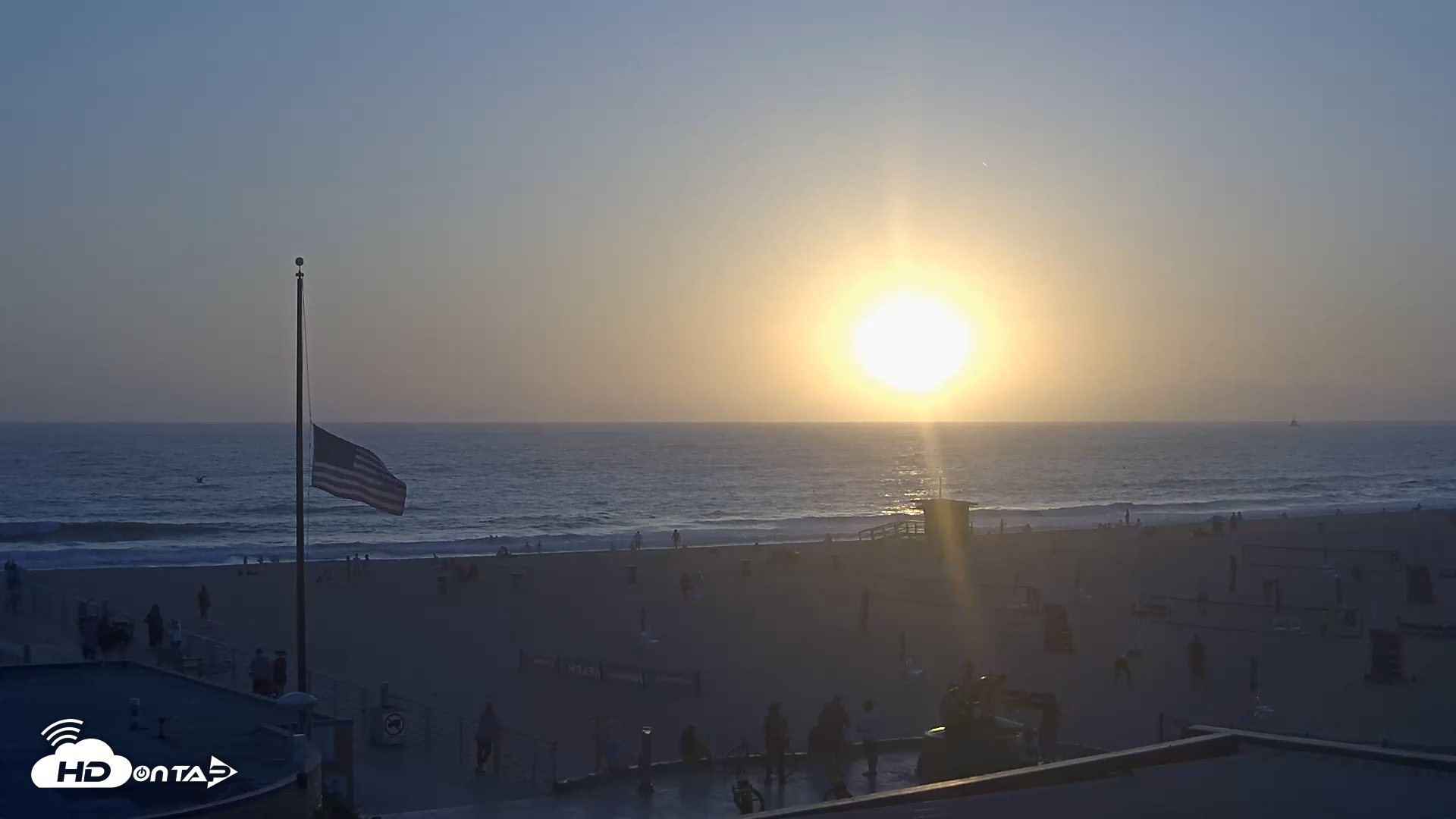 Snapshot of Hermosa Beach Pier North Live Webcam taken Jun 17, 2025, 7:55pm PDT