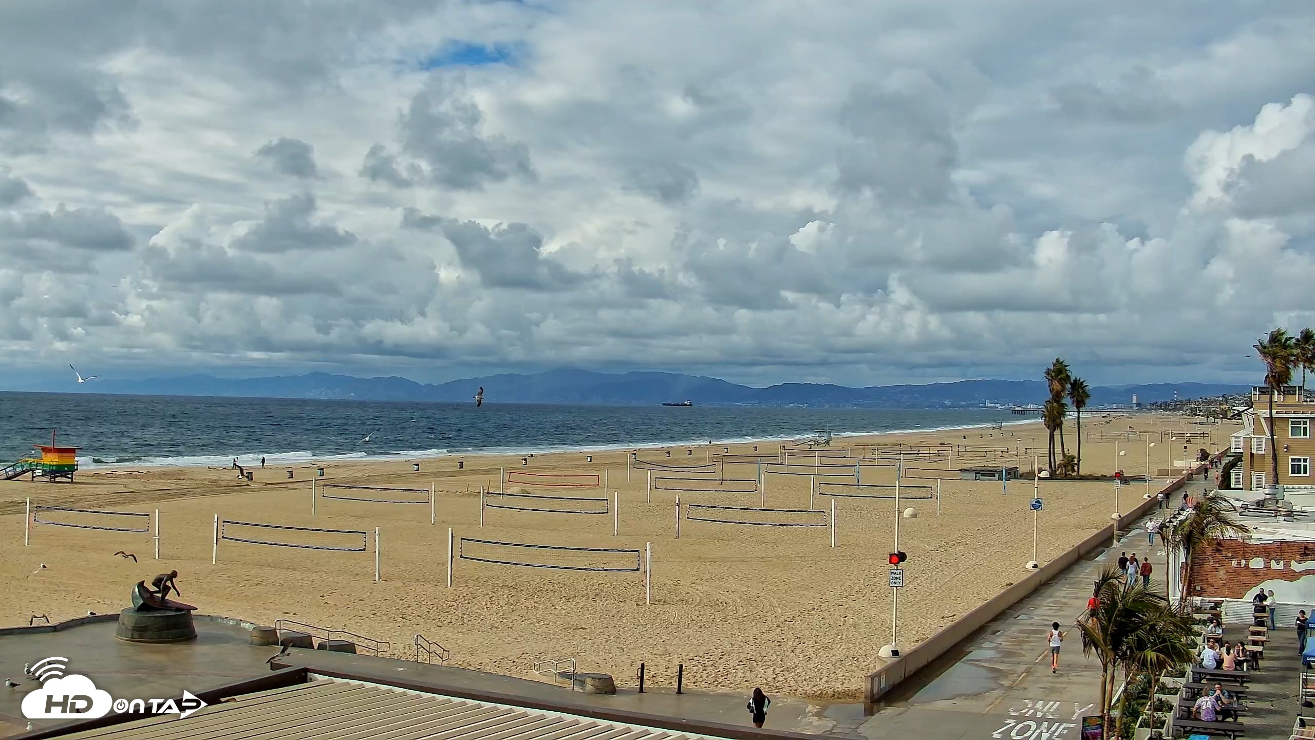 Snapshot of Hermosa Beach Pier North Live Webcam taken Oct 22, 2026, 3:29pm PDT