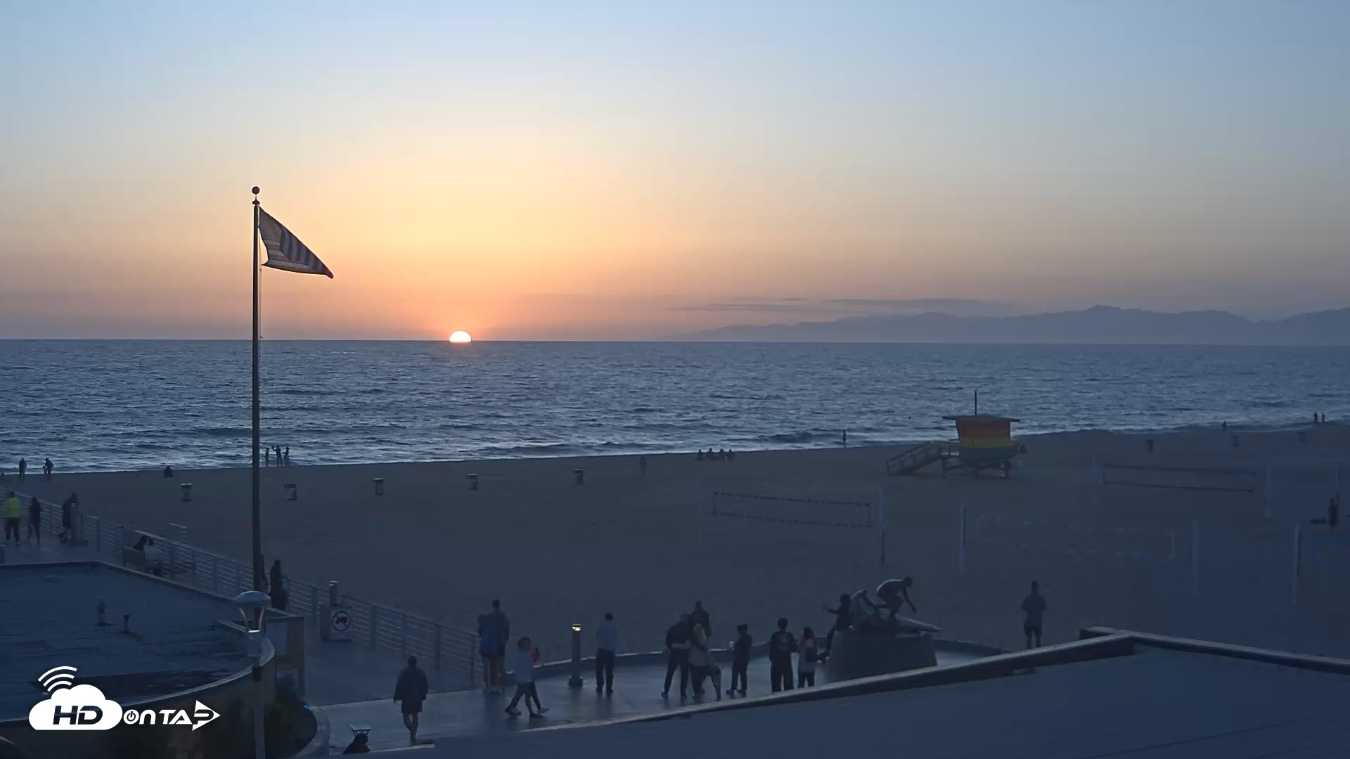 Snapshot of Hermosa Beach Pier North Live Webcam taken Apr 27, 2026, 7:34pm PDT