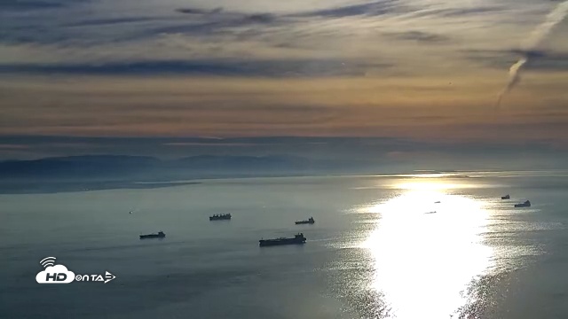 Snapshot of San Francisco Bay Southeast Live Webcam taken Dec 3, 2025, 8:44am PST