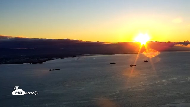 Snapshot of San Francisco Bay Southeast Live Webcam taken Dec 27, 2025, 8:07am PST