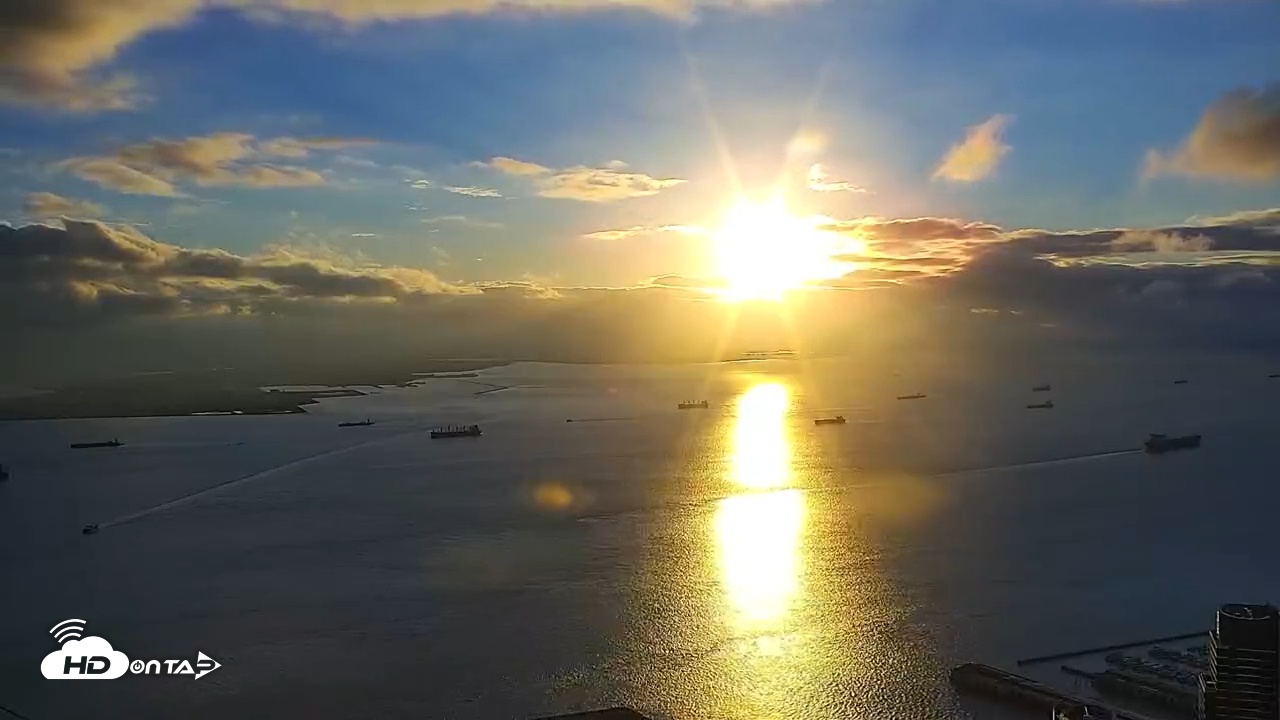 Snapshot of San Francisco Bay Southeast Live Webcam taken Nov 18, 2025, 7:26am PST