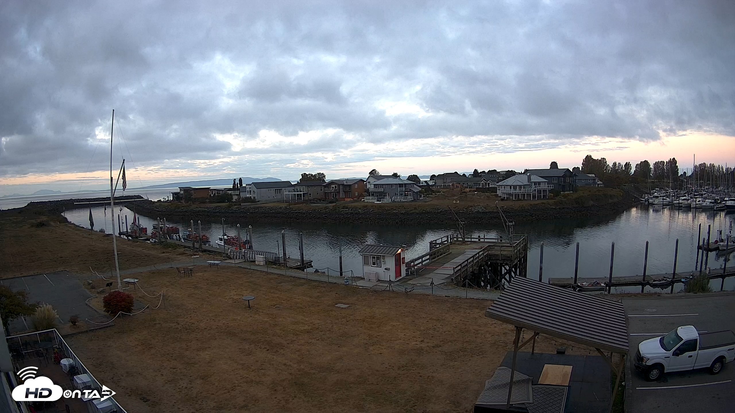 Snapshot of Point Roberts Marina SW Live Webcam taken Sep 22, 2026, 7:04am PDT