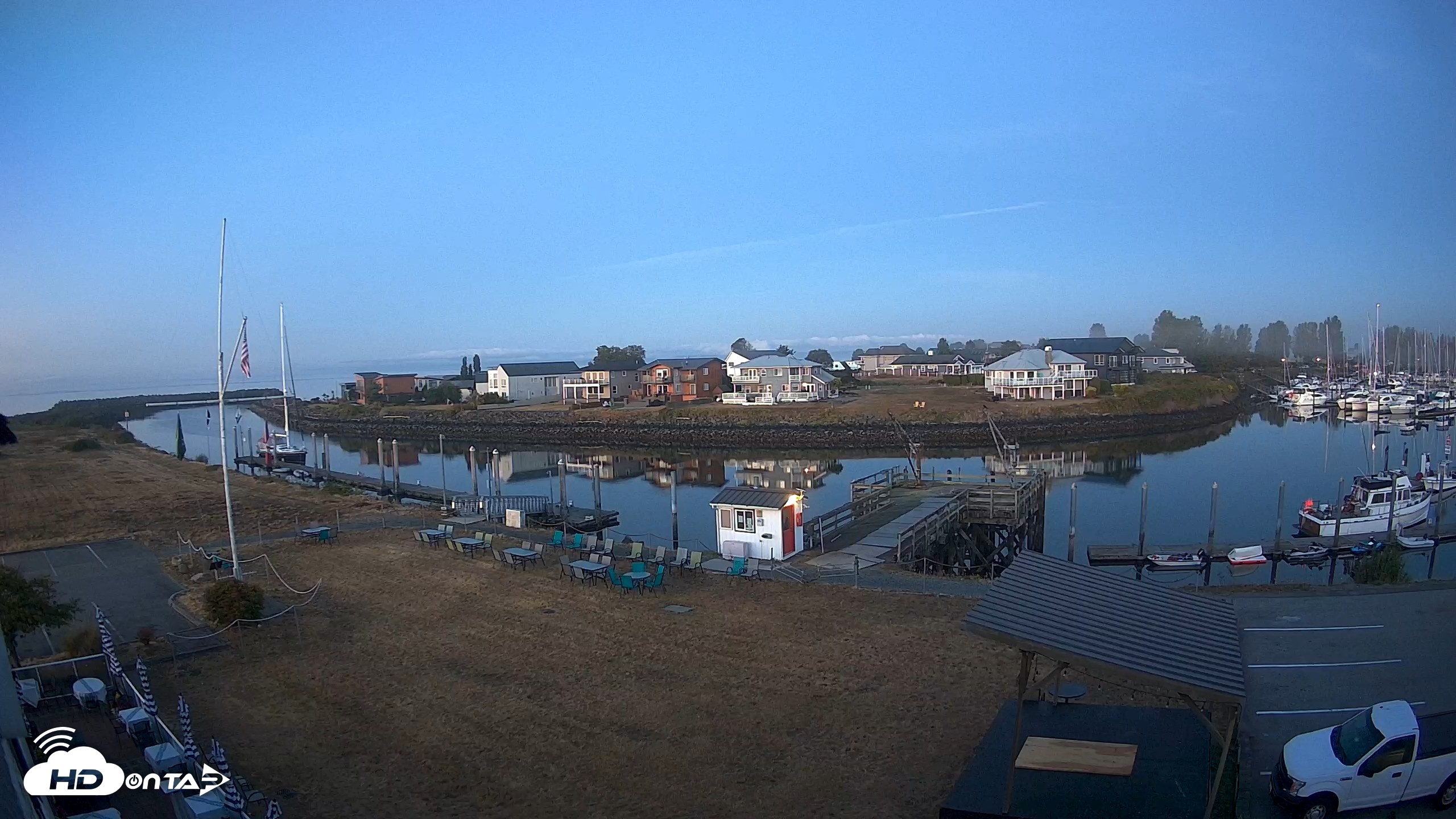 Snapshot of Point Roberts Marina SW Live Webcam taken Aug 24, 2026, 5:54am PDT