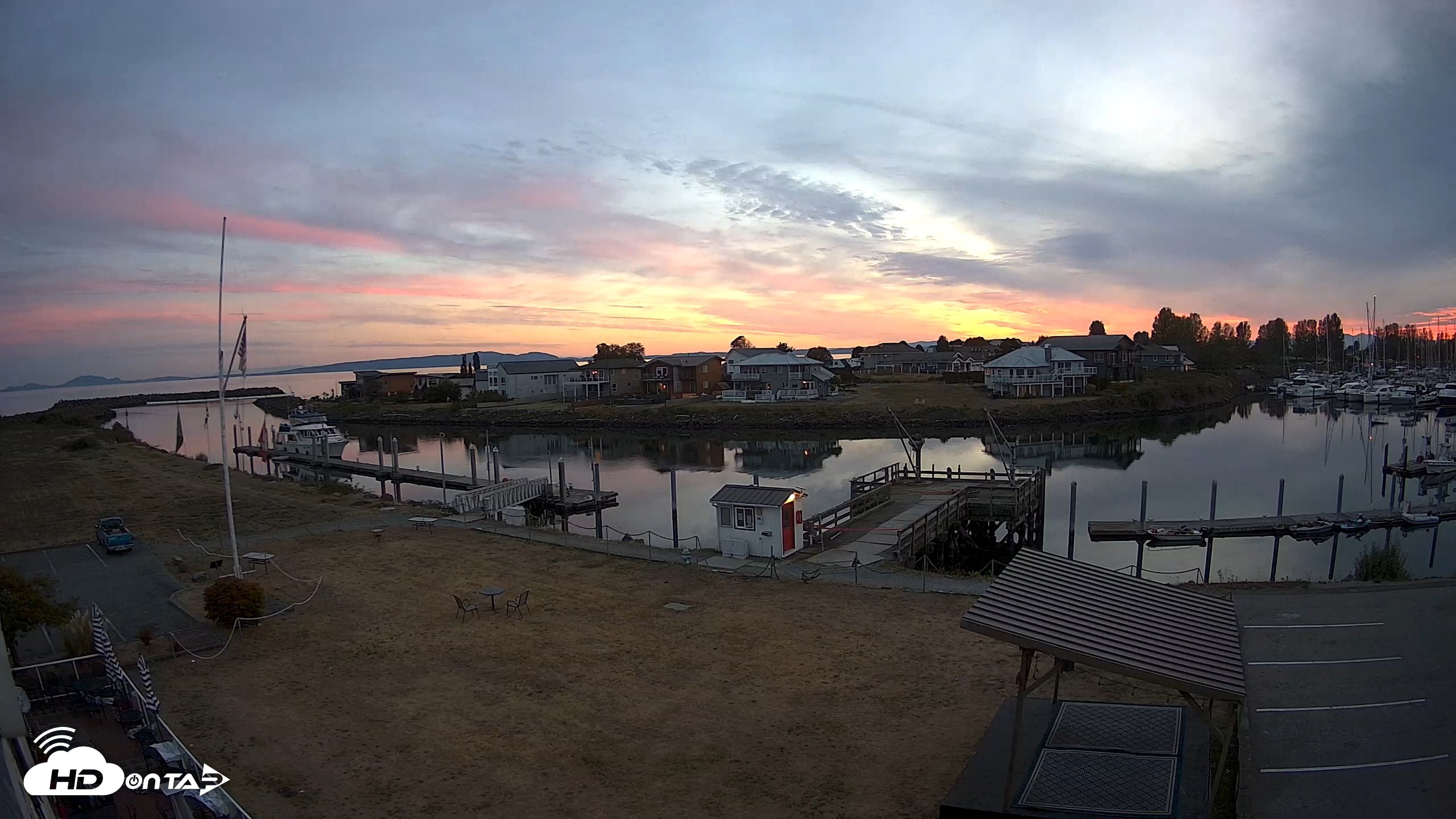 Snapshot of Point Roberts Marina SW Live Webcam taken Sep 9, 2026, 7:48pm PDT