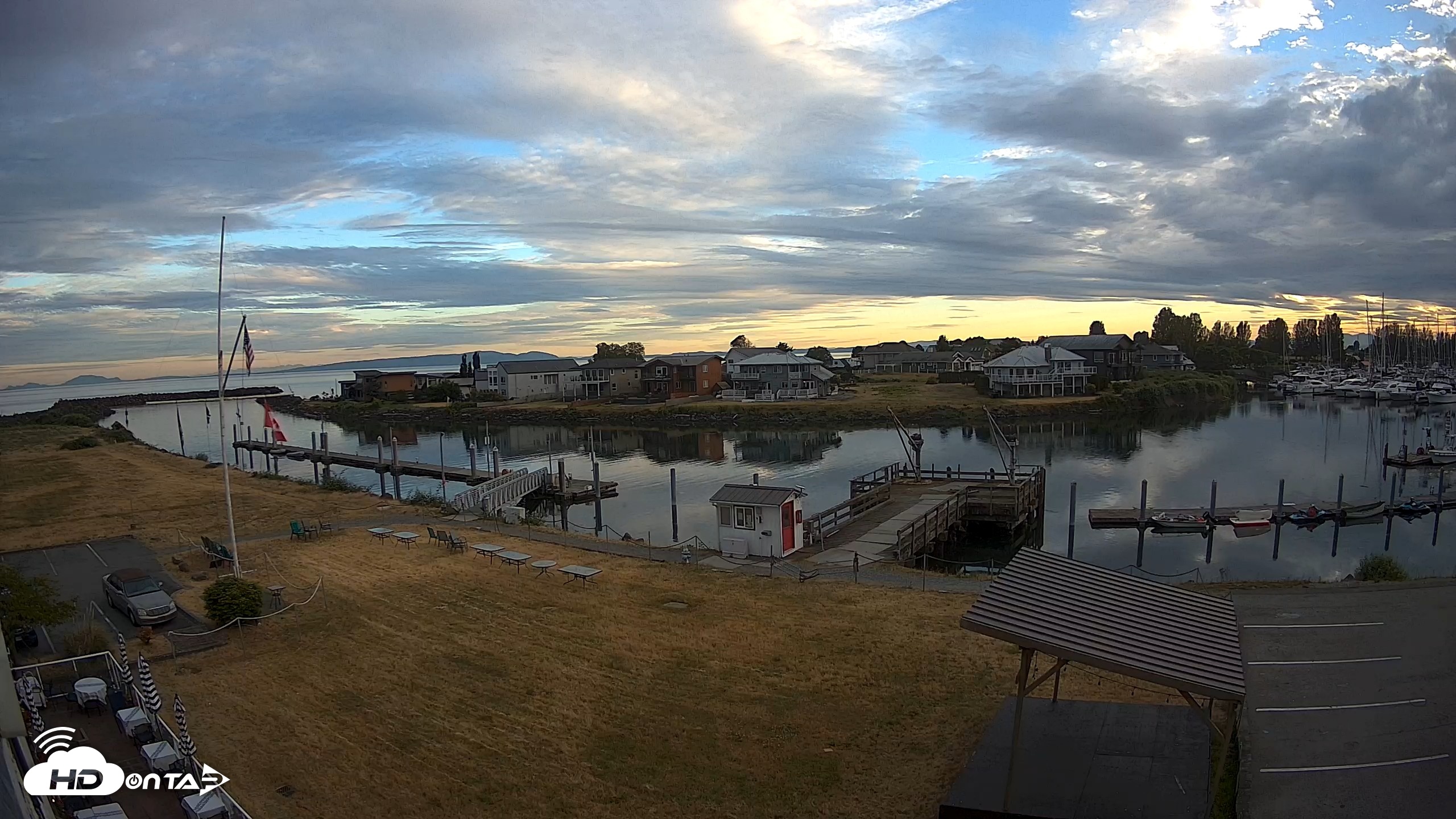 Snapshot of Point Roberts Marina SW Live Webcam taken Jun 15, 2026, 8:33pm PDT