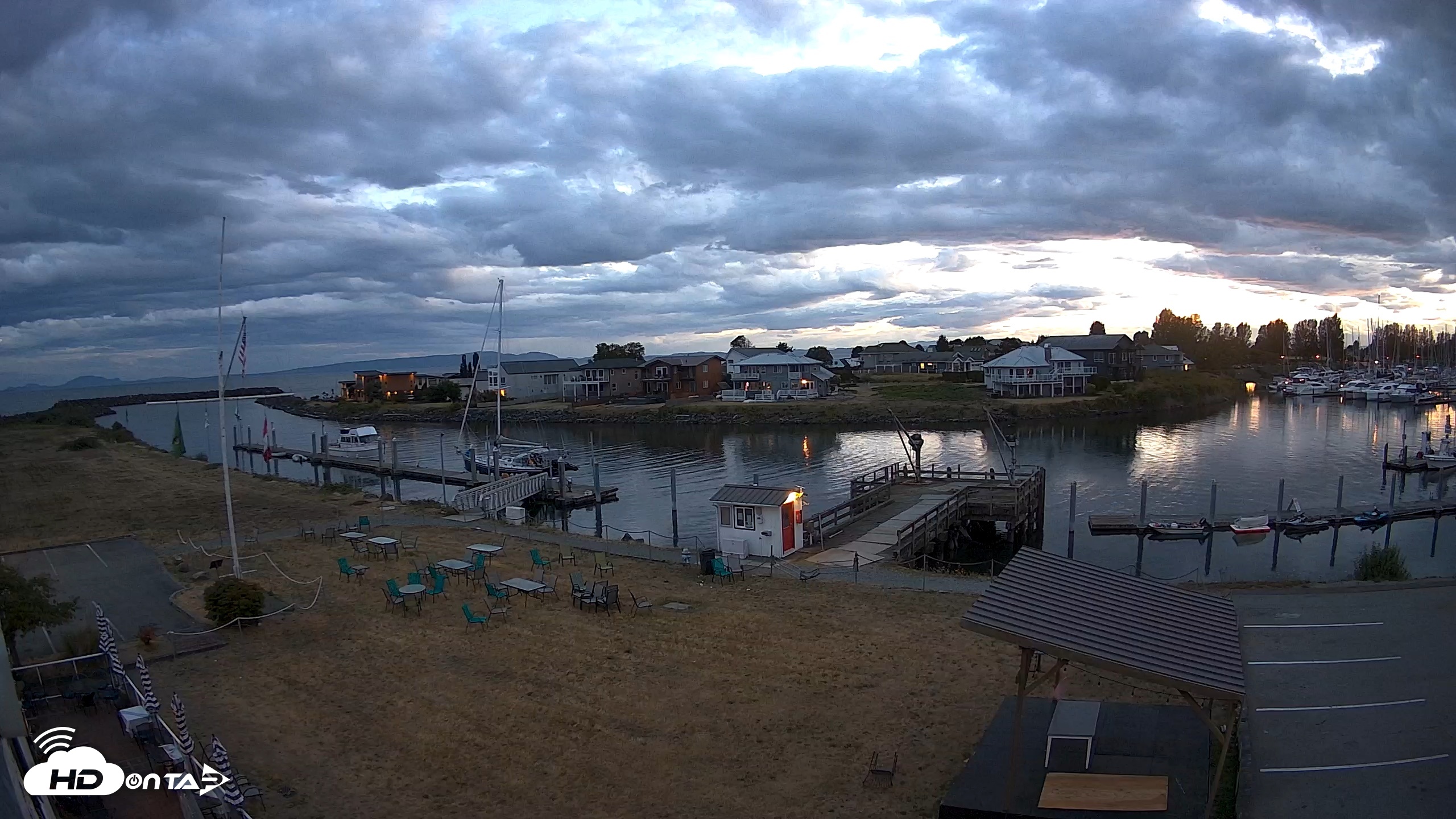 Snapshot of Point Roberts Marina SW Live Webcam taken Aug 1, 2026, 9:14pm PDT
