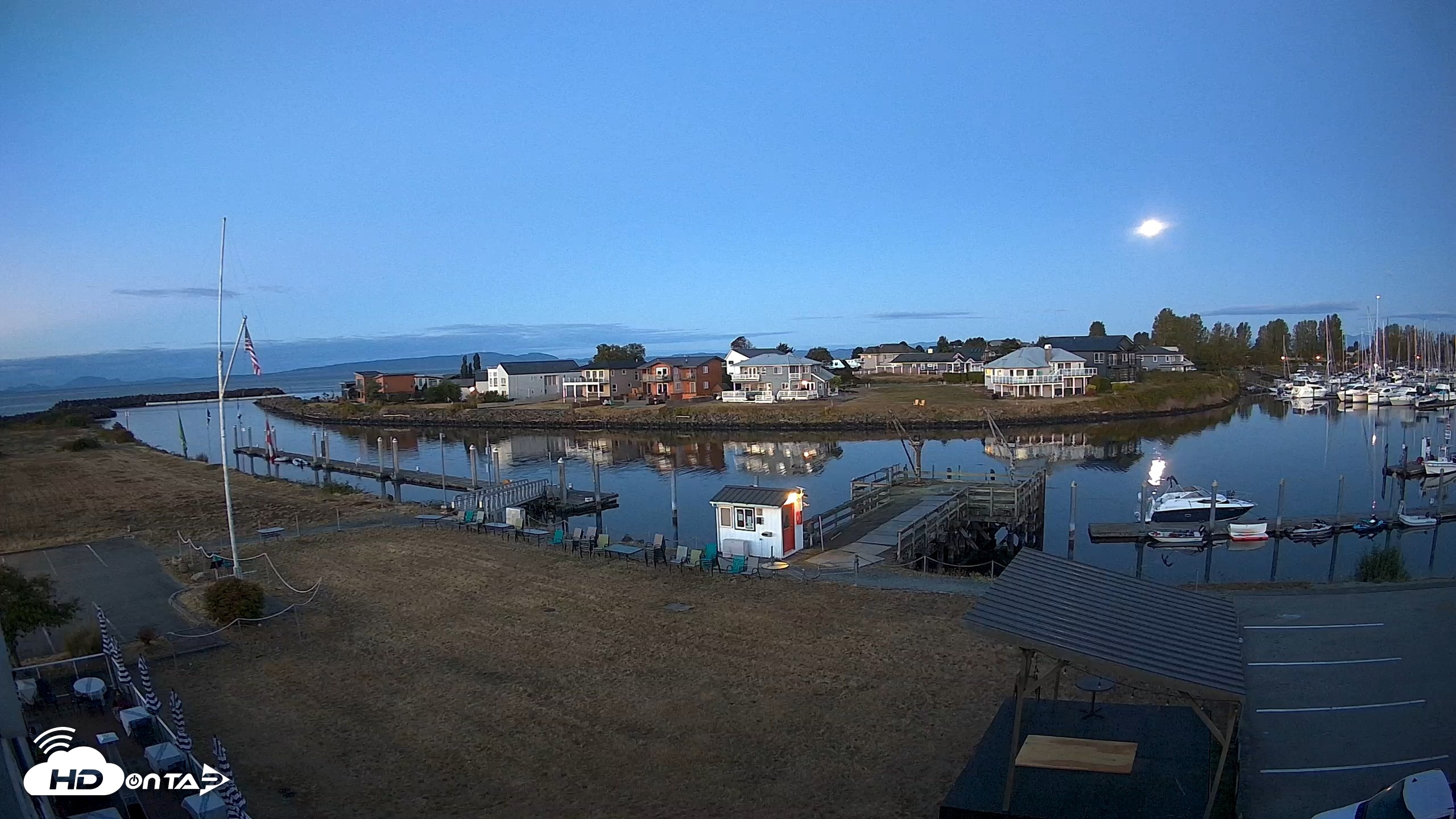 Snapshot of Point Roberts Marina SW Live Webcam taken Aug 28, 2026, 5:57am PDT