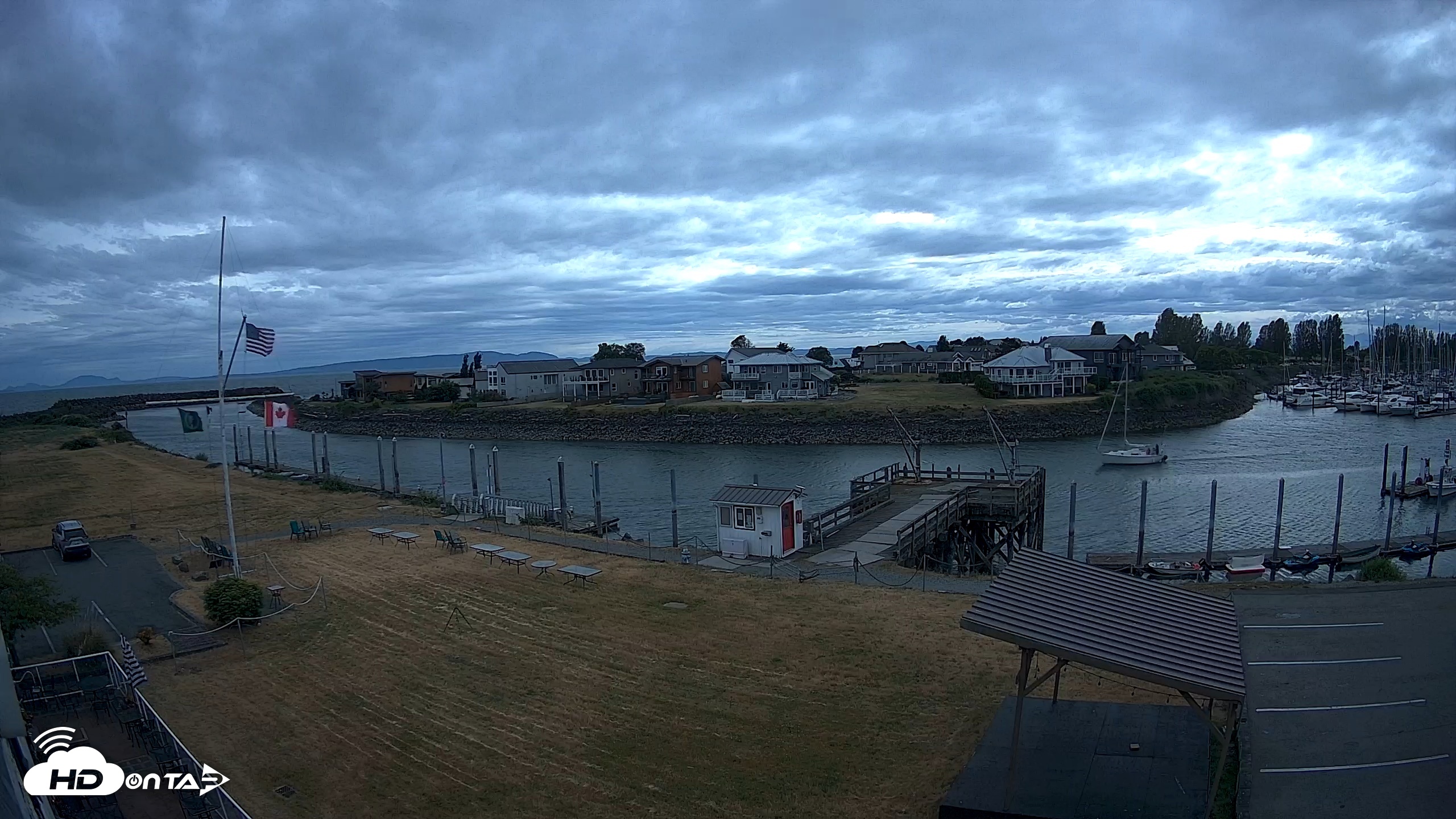 Snapshot of Point Roberts Marina SW Live Webcam taken Jun 4, 2026, 5:00pm PDT