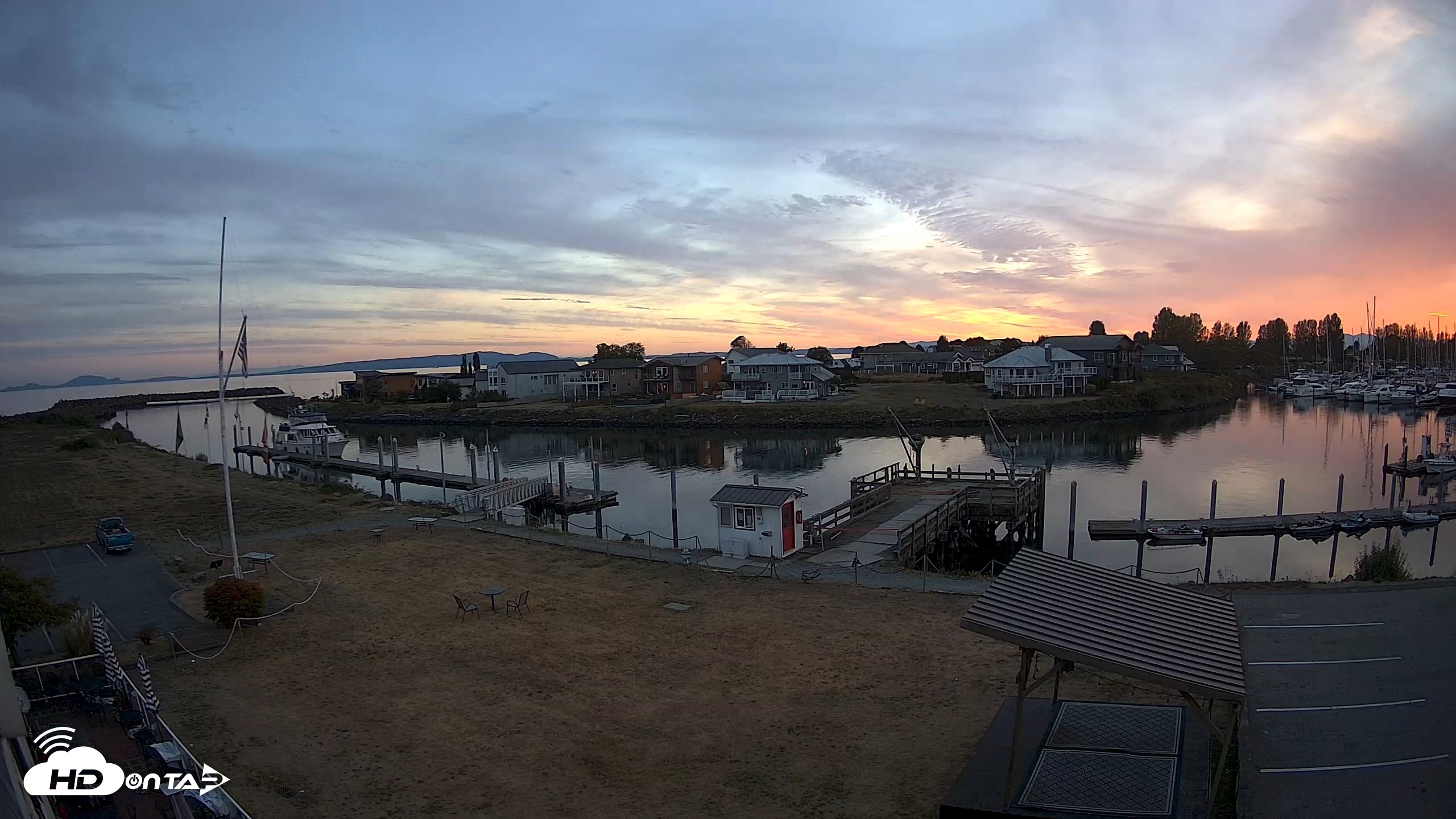 Snapshot of Point Roberts Marina SW Live Webcam taken Sep 9, 2026, 7:39pm PDT