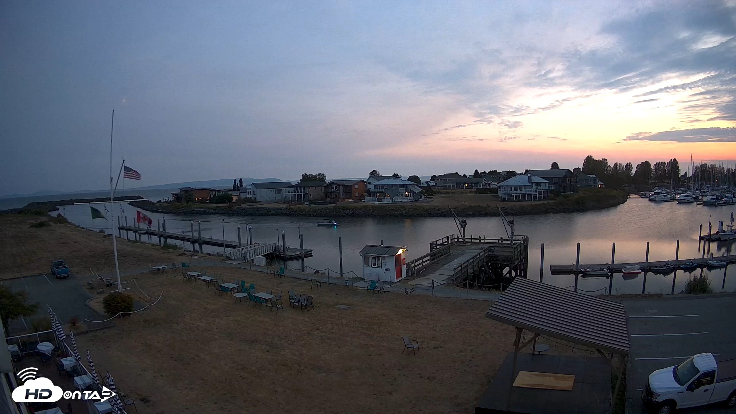 Snapshot of Point Roberts Marina SW Live Webcam taken Aug 21, 2026, 8:37pm PDT