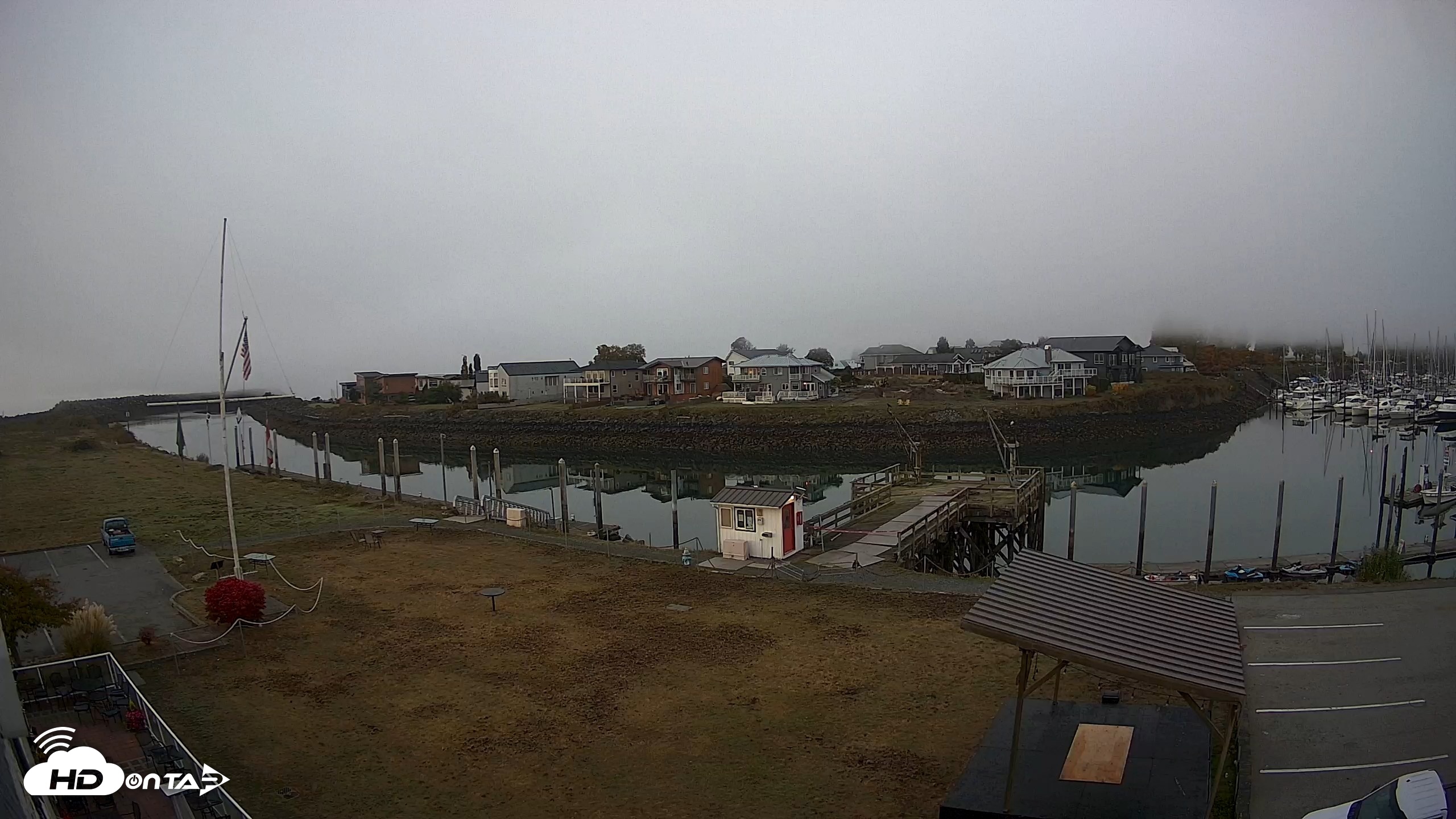 Snapshot of Point Roberts Marina SW Live Webcam taken Oct 4, 2026, 7:16am PDT