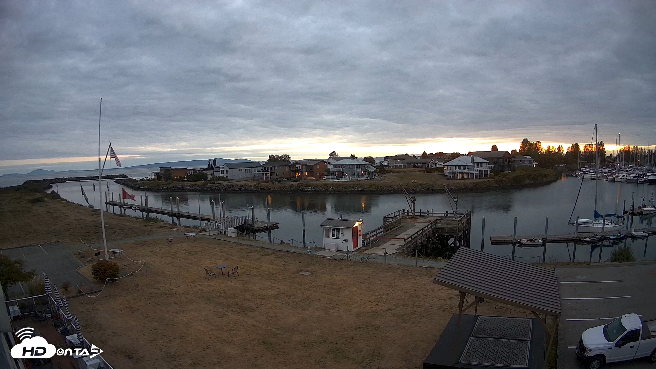 Snapshot of Point Roberts Marina SW Live Webcam taken Sep 7, 2026, 8:05pm PDT