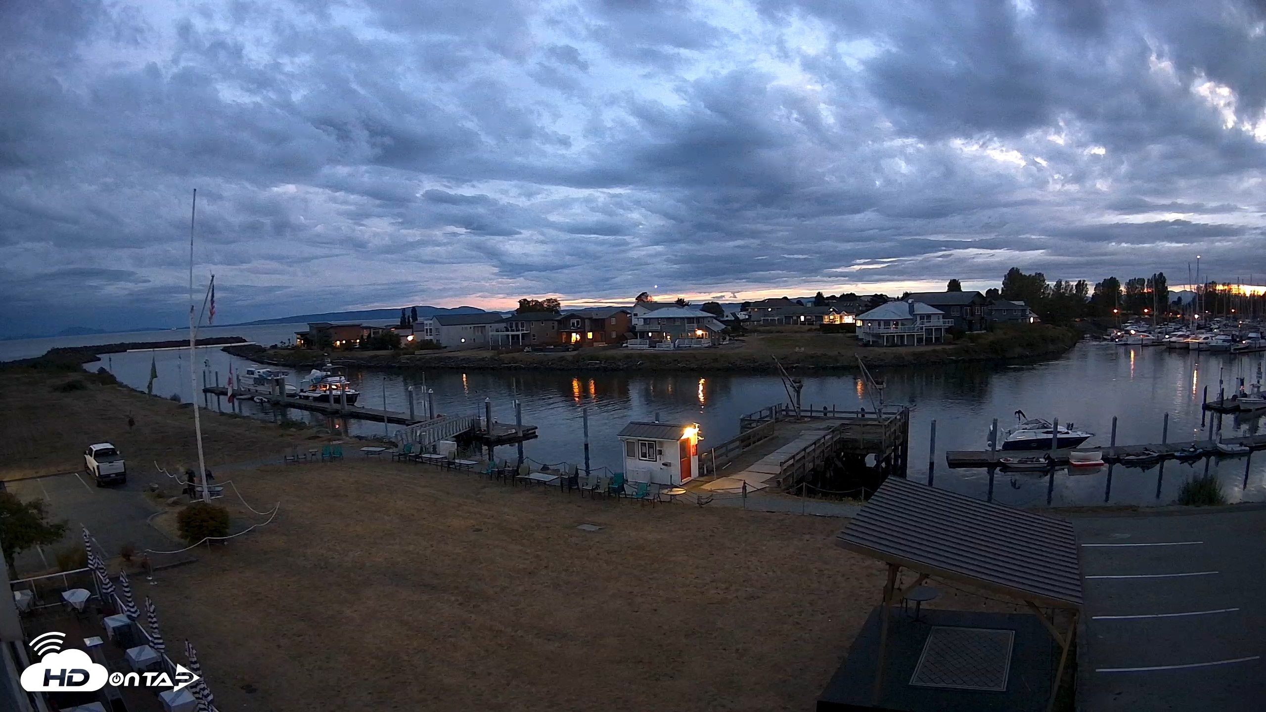 Snapshot of Point Roberts Marina SW Live Webcam taken Aug 28, 2026, 8:30pm PDT