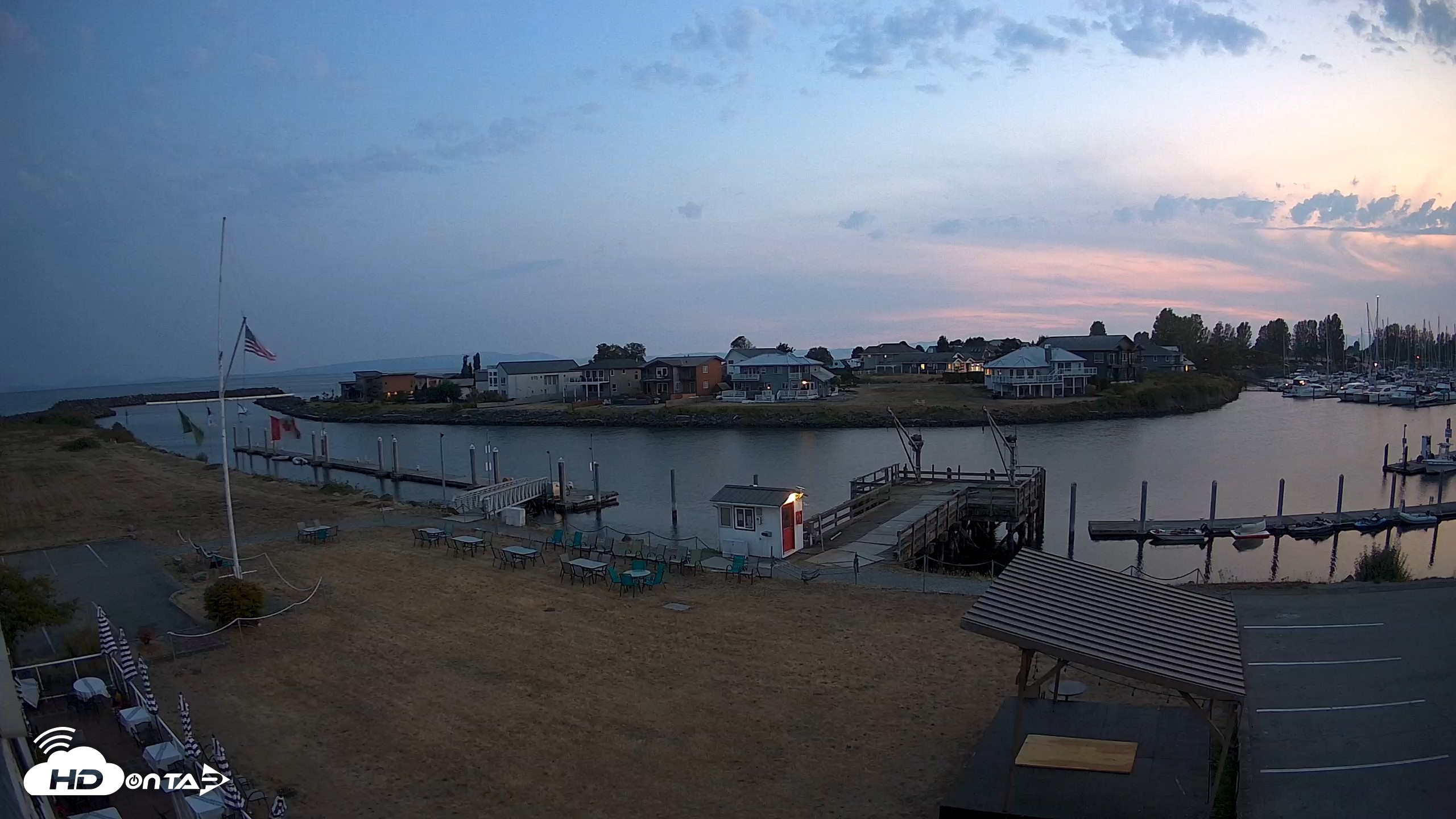 Snapshot of Point Roberts Marina SW Live Webcam taken Aug 25, 2026, 8:28pm PDT