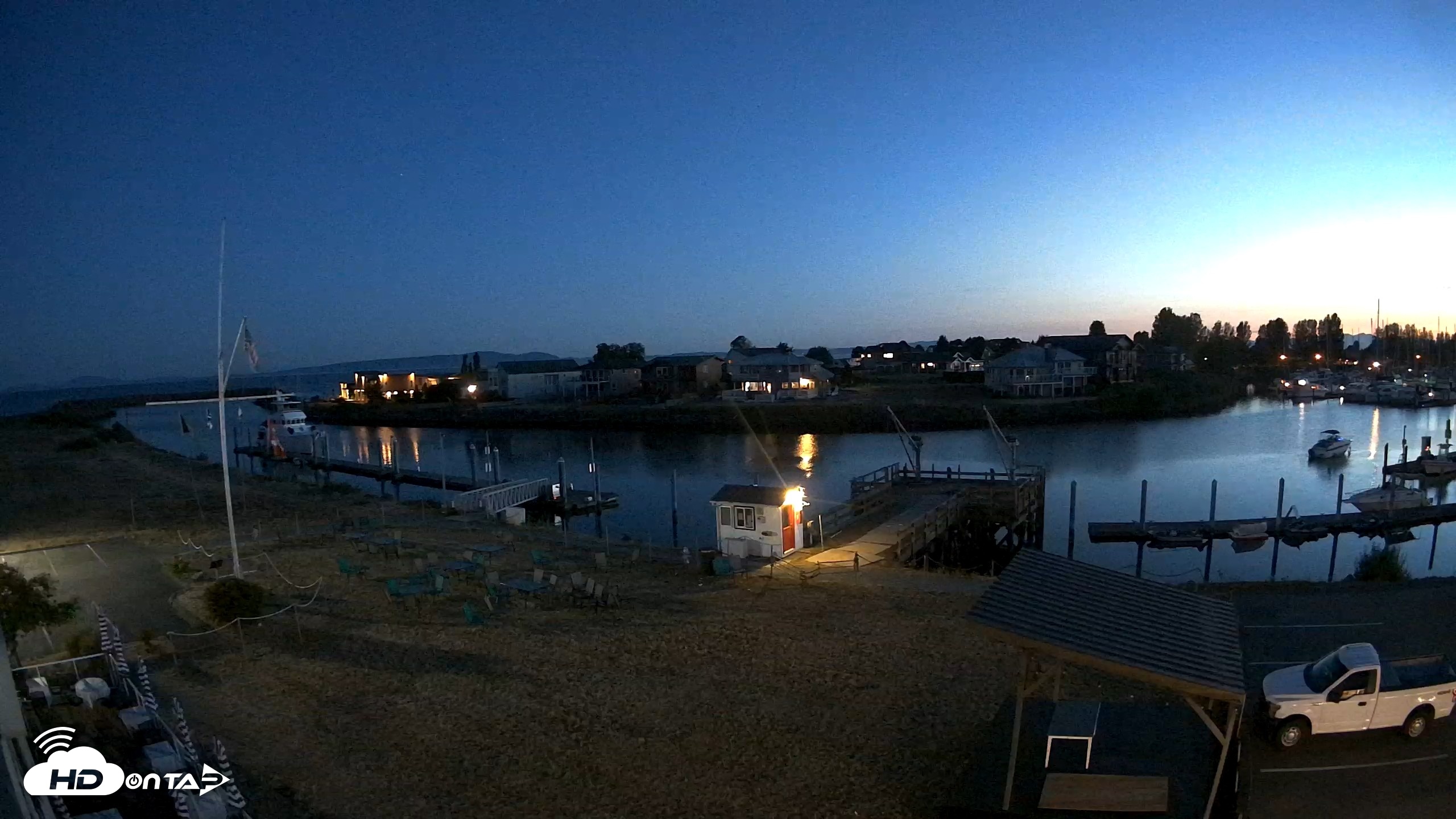 Snapshot of Point Roberts Marina SW Live Webcam taken Aug 9, 2026, 9:27pm PDT
