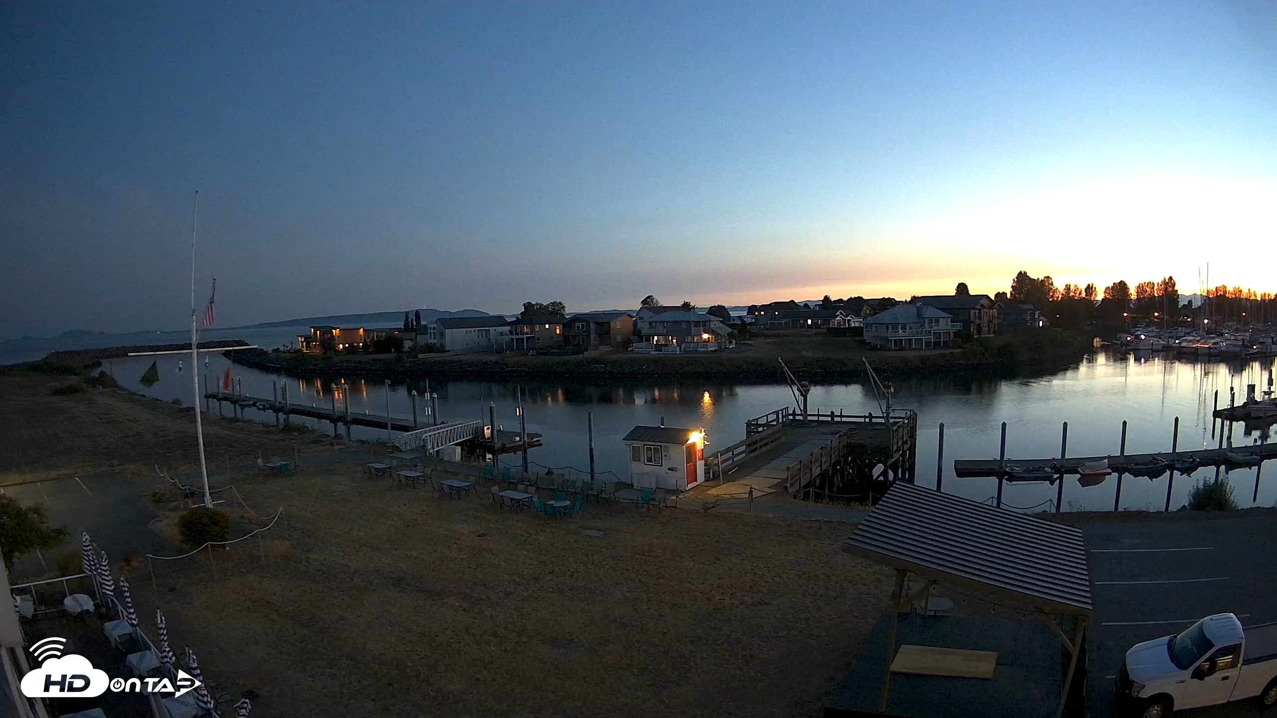 Snapshot of Point Roberts Marina SW Live Webcam taken Aug 24, 2026, 8:47pm PDT