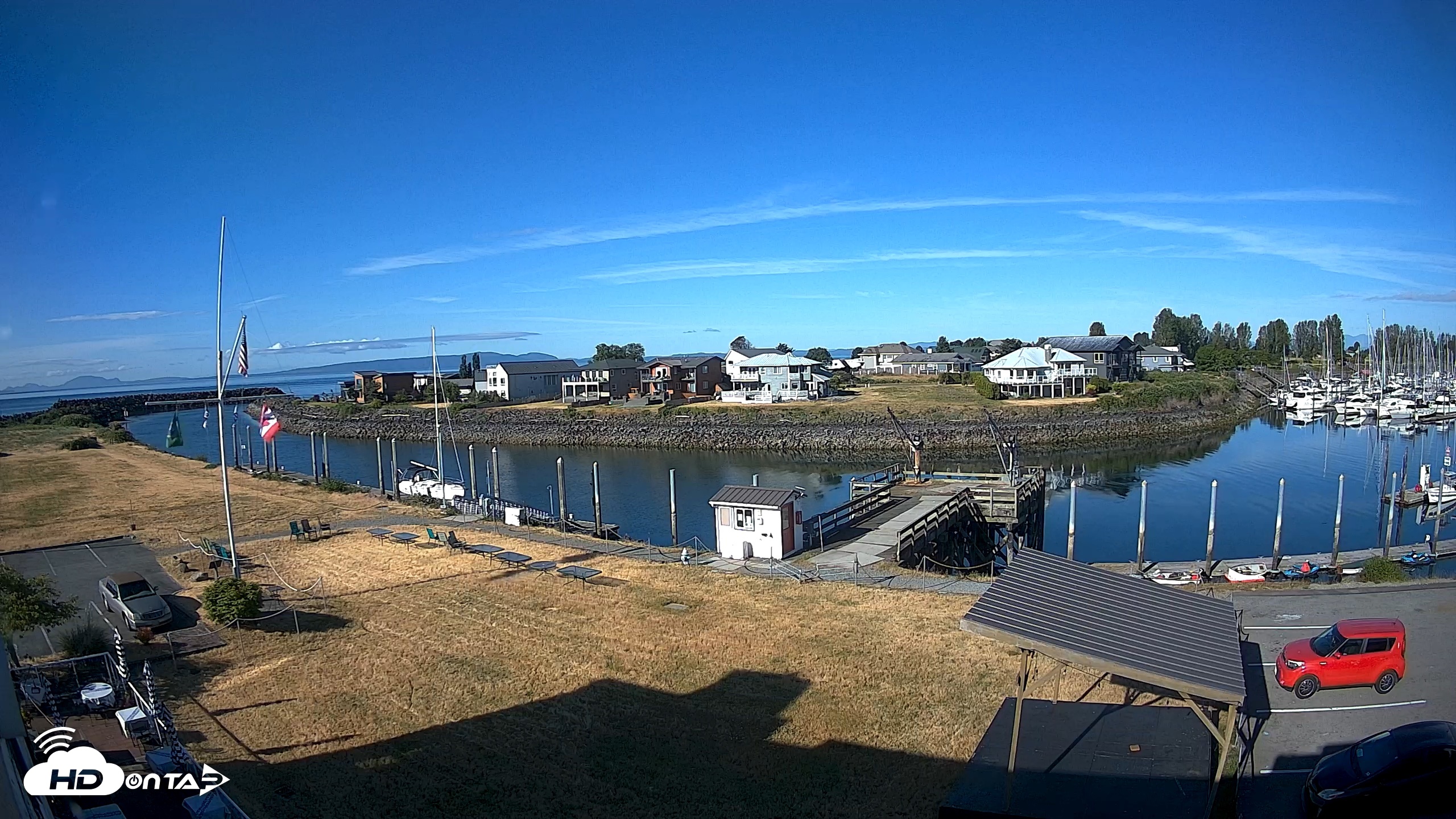 Snapshot of Point Roberts Marina SW Live Webcam taken Jun 12, 2026, 8:11am PDT
