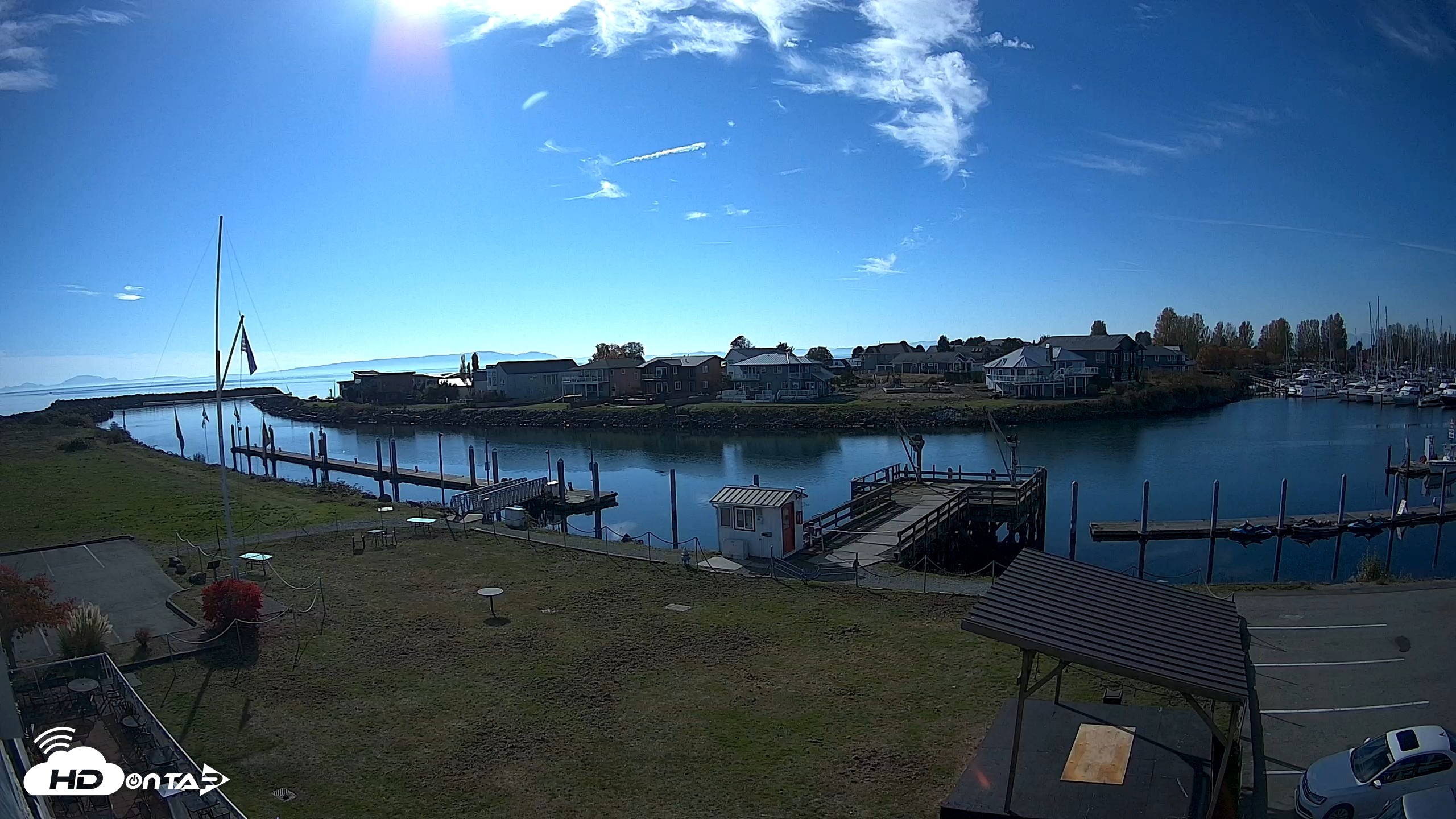 Snapshot of Point Roberts Marina SW Live Webcam taken Oct 16, 2026, 1:43pm PDT