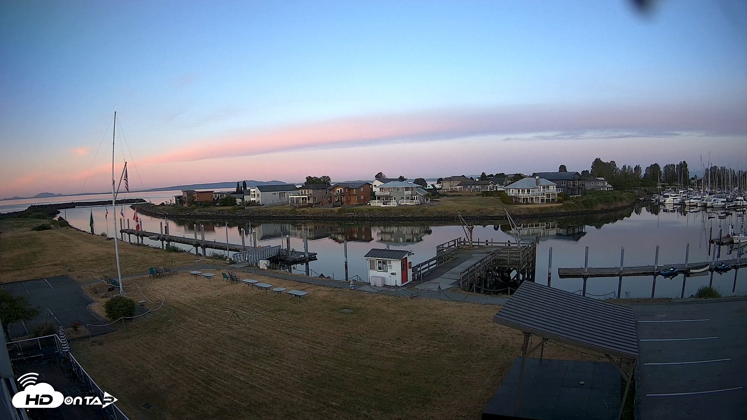 Snapshot of Point Roberts Marina SW Live Webcam taken Jun 2, 2026, 5:17am PDT