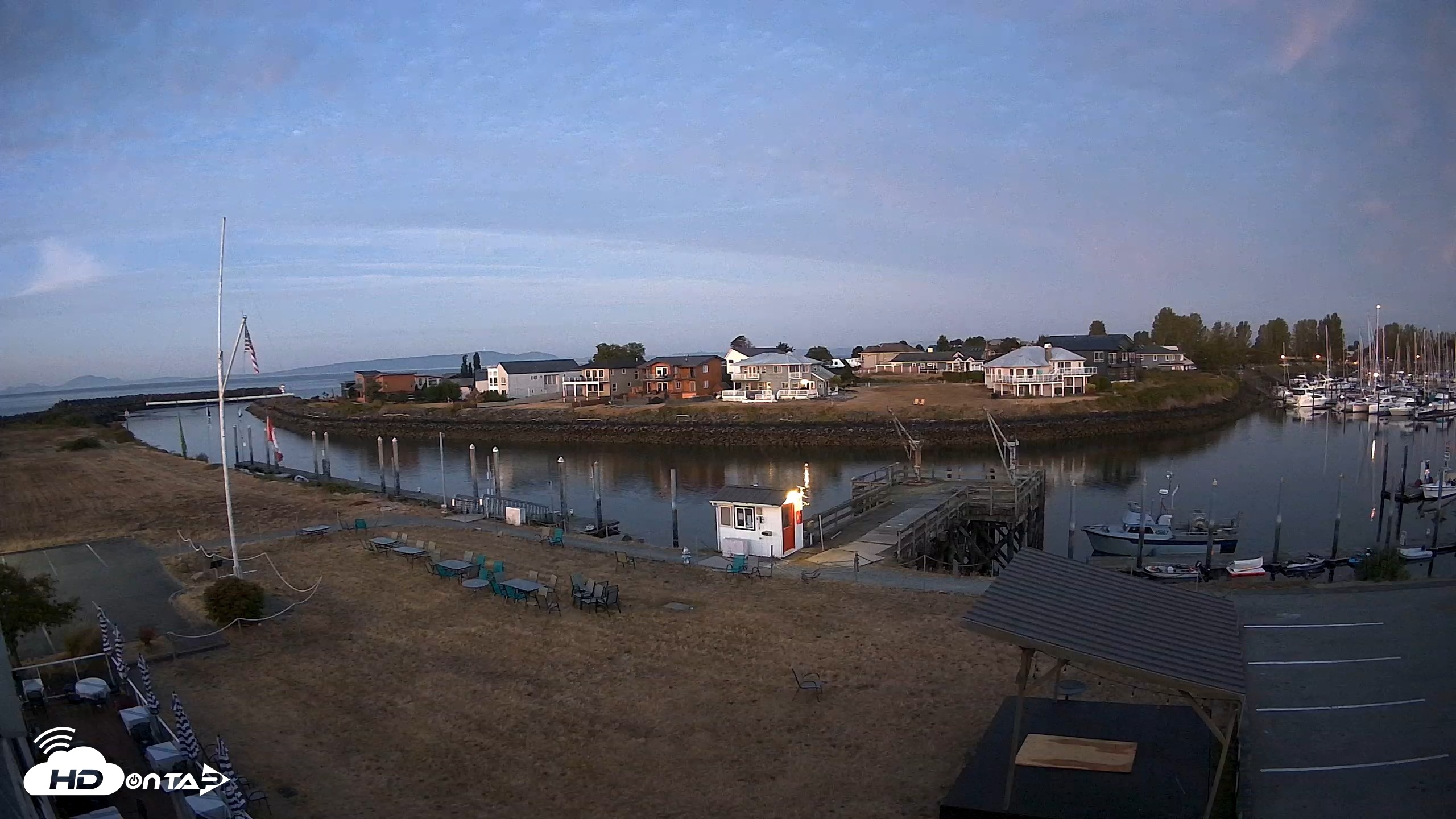 Snapshot of Point Roberts Marina SW Live Webcam taken Aug 19, 2026, 5:38am PDT
