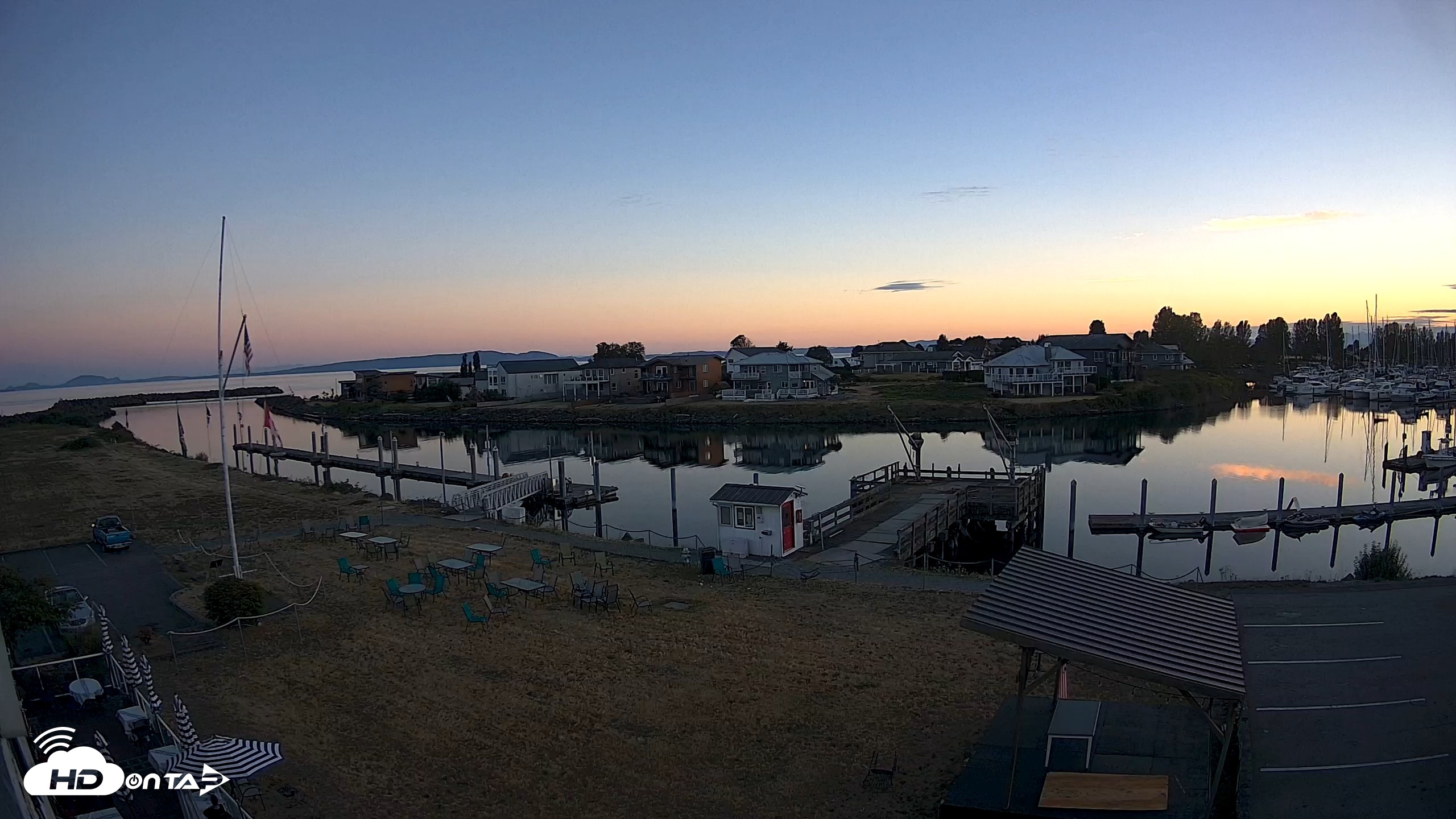 Snapshot of Point Roberts Marina SW Live Webcam taken Jul 30, 2026, 8:54pm PDT