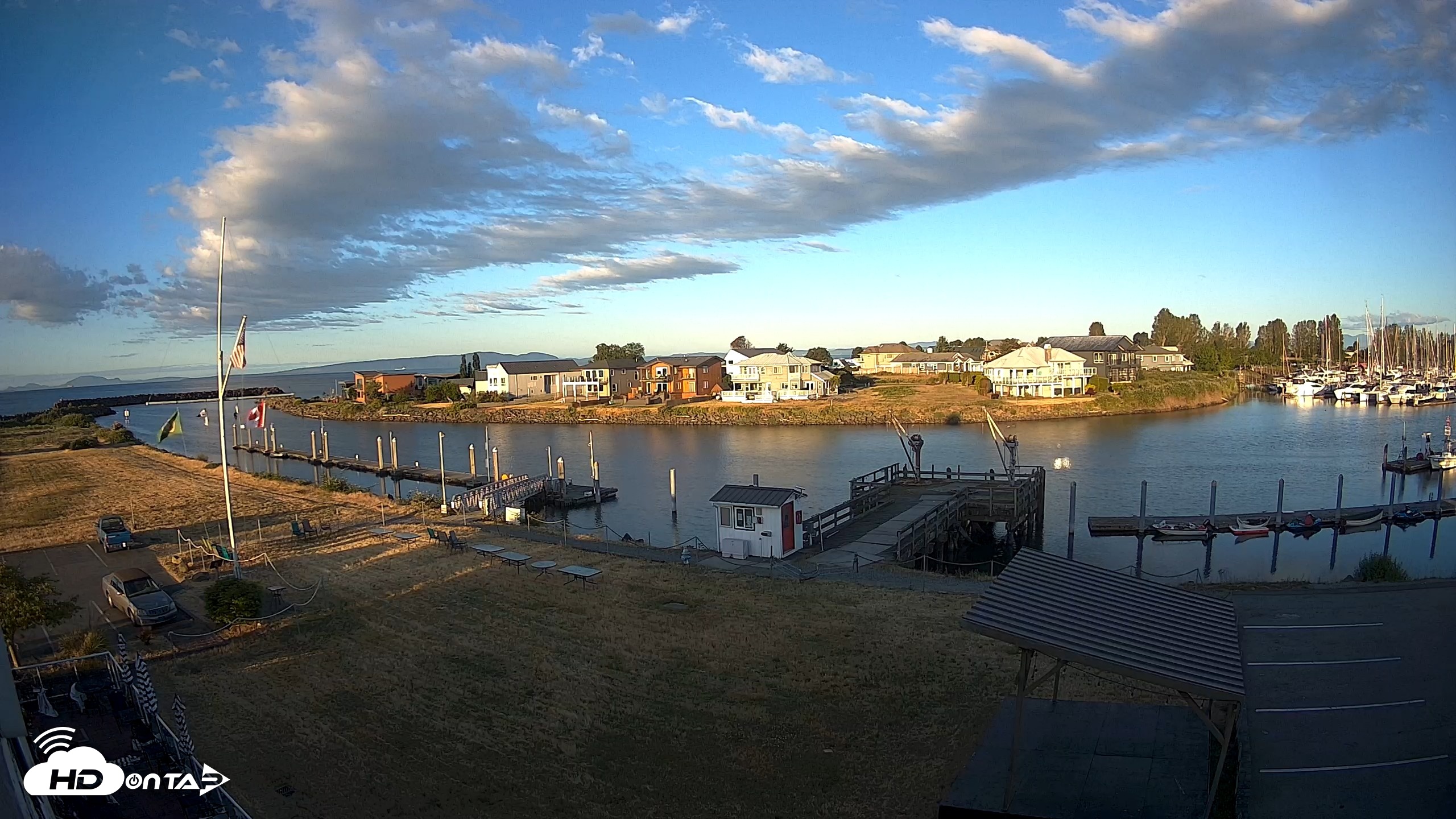 Snapshot of Point Roberts Marina SW Live Webcam taken Jun 17, 2026, 5:54am PDT